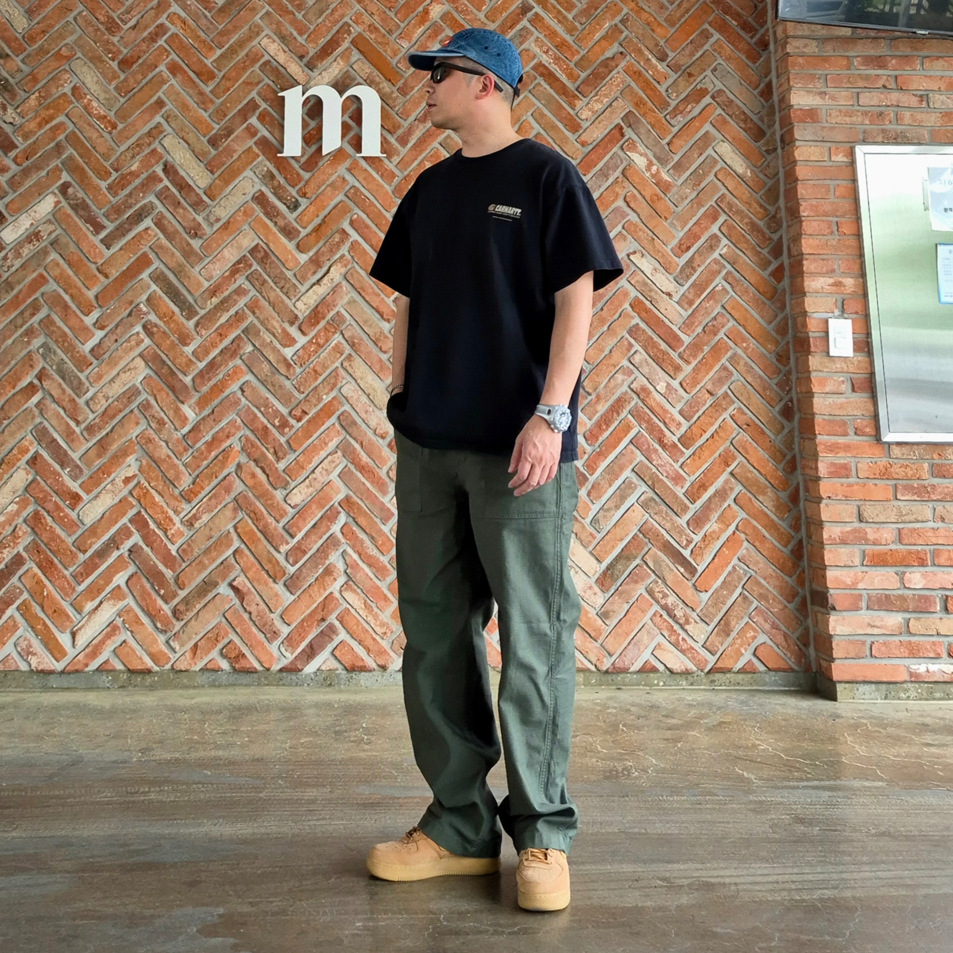 Nike Air Force 1 '07 WB Flax, Casio G-Shock GA-V01-7A 착용 스타일 - 3