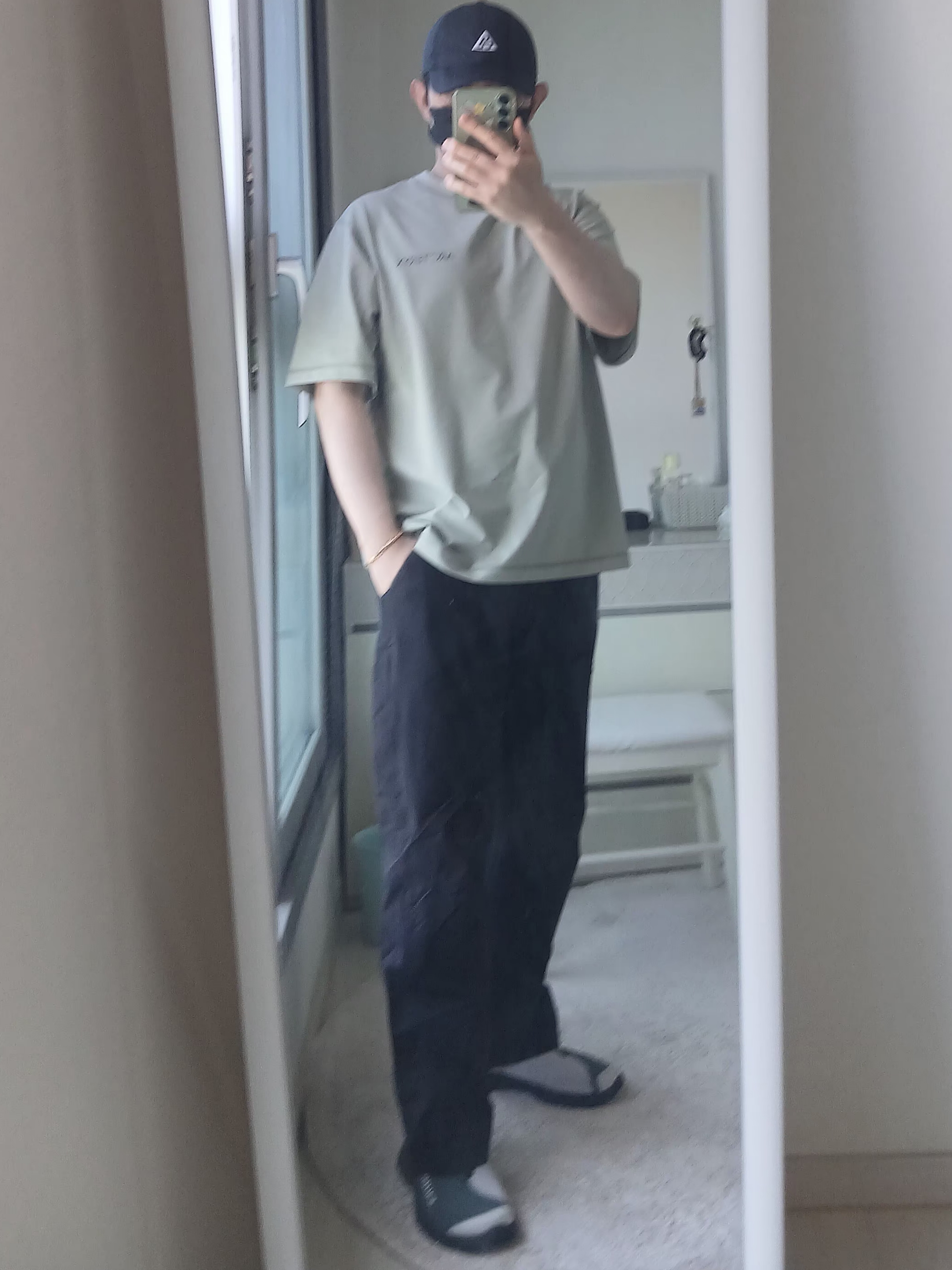 Arc'teryx Envoy Grand Wall SS T-Shirt Habitat, Arc'teryx Cronin Pants Black 착용 스타일 - 6