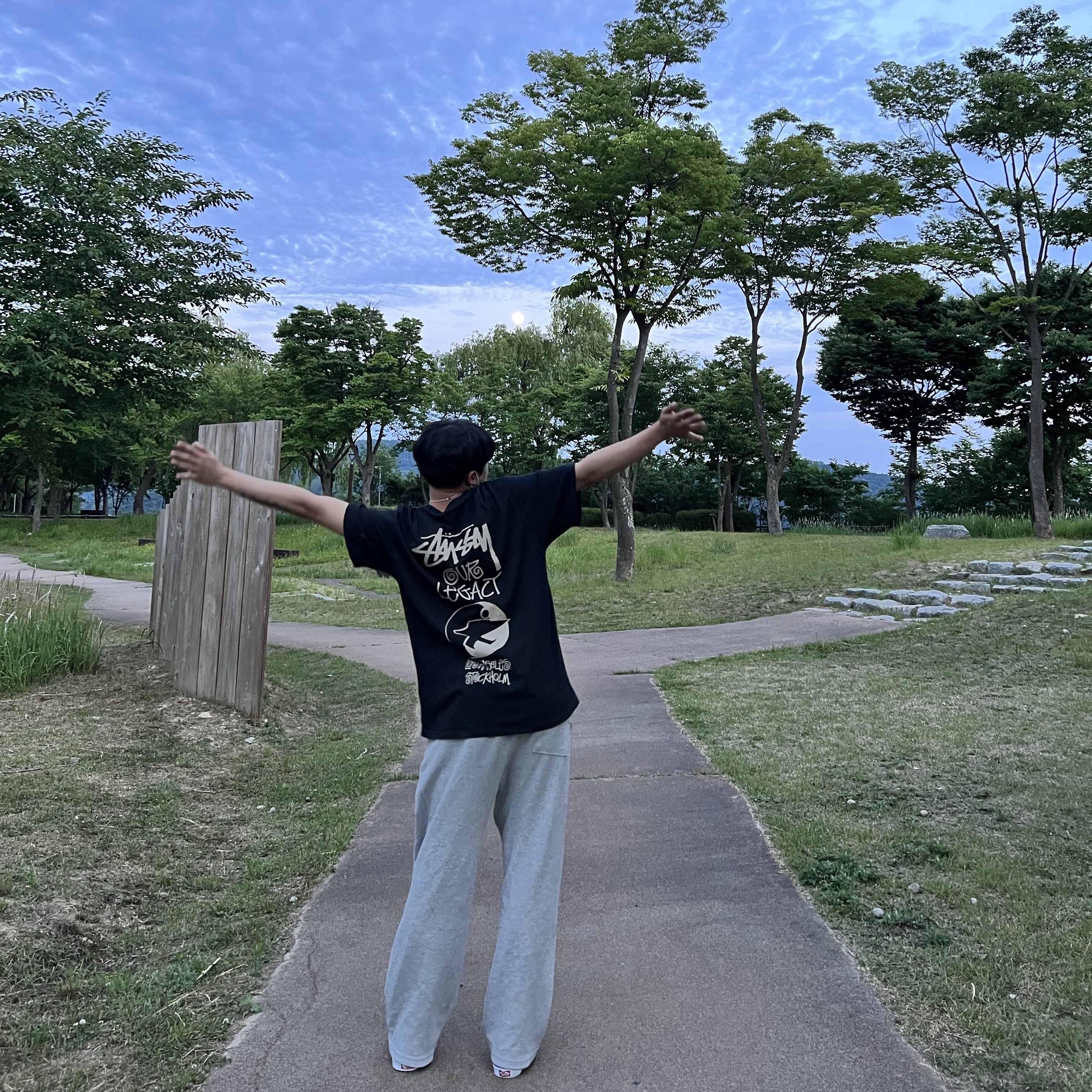 Stussy x Our Legacy Surfman Pig. Dyed T-Shirt Black - 21FW 착용 스타일
