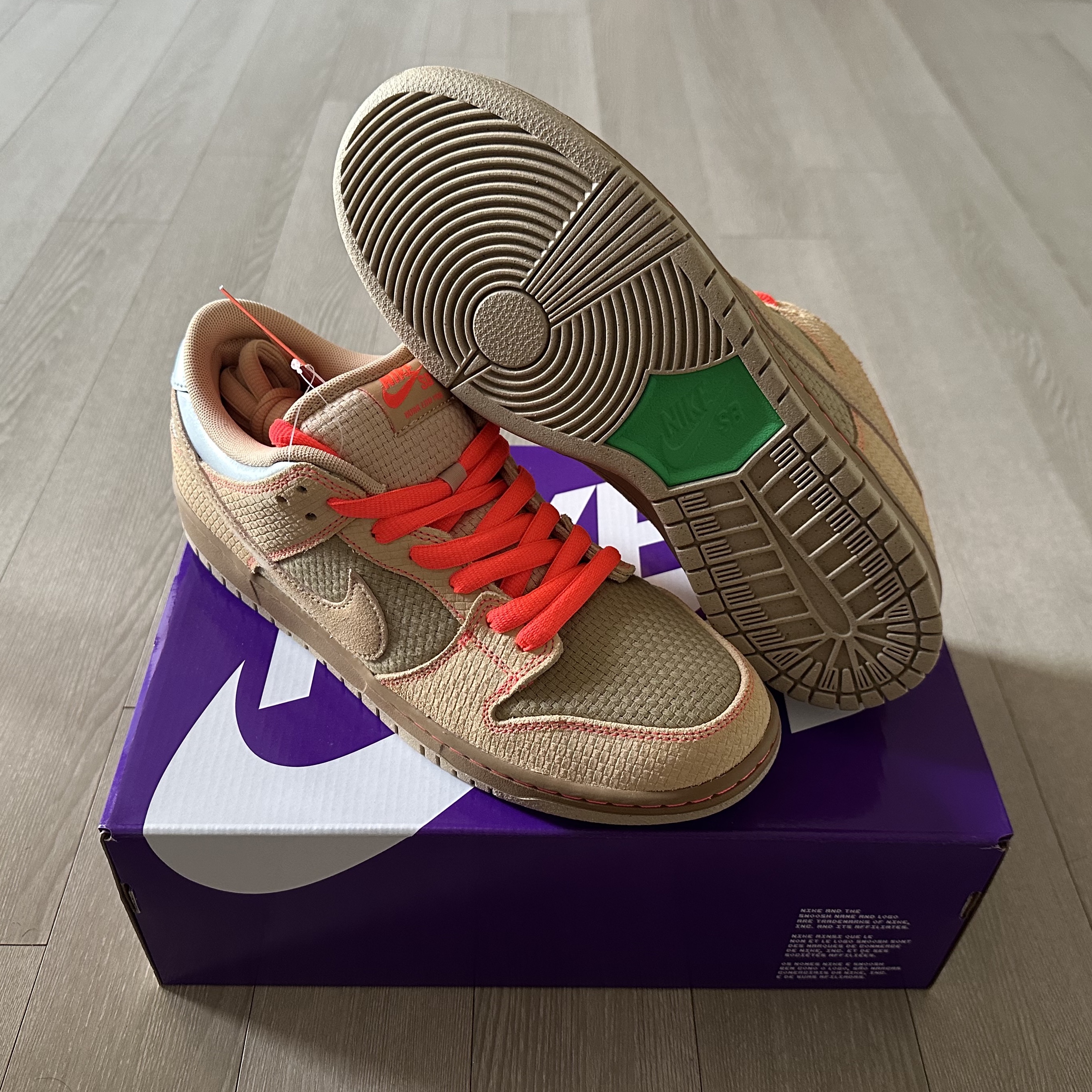 Nike SB Dunk Low Songkran Canvas and Parachute Beige 착용 스타일 - 1