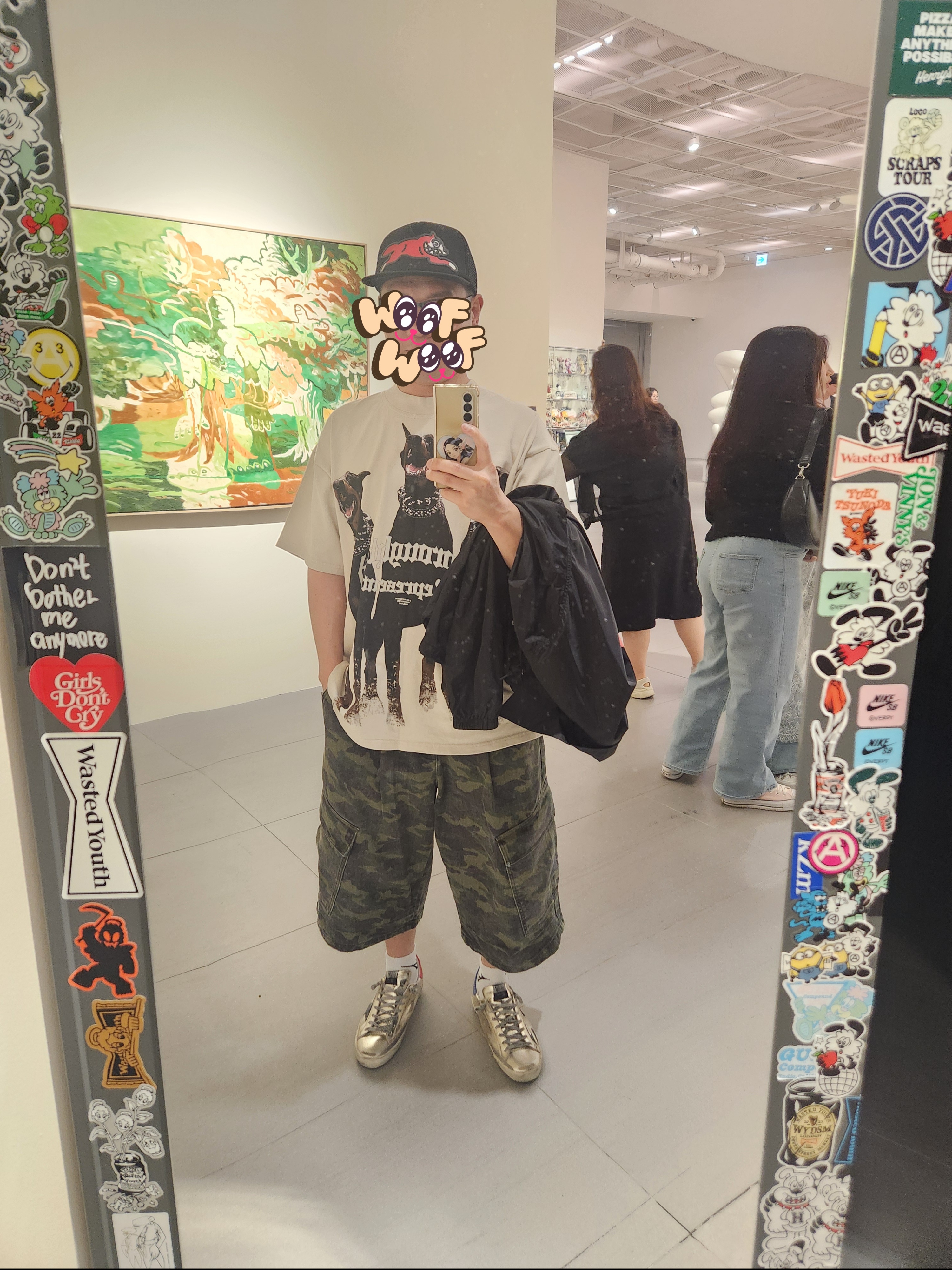 Human Made Coach Jacket Black, Represent Thoroughbred T-Shirt Vintage White - 25SS 착용 스타일 - 1