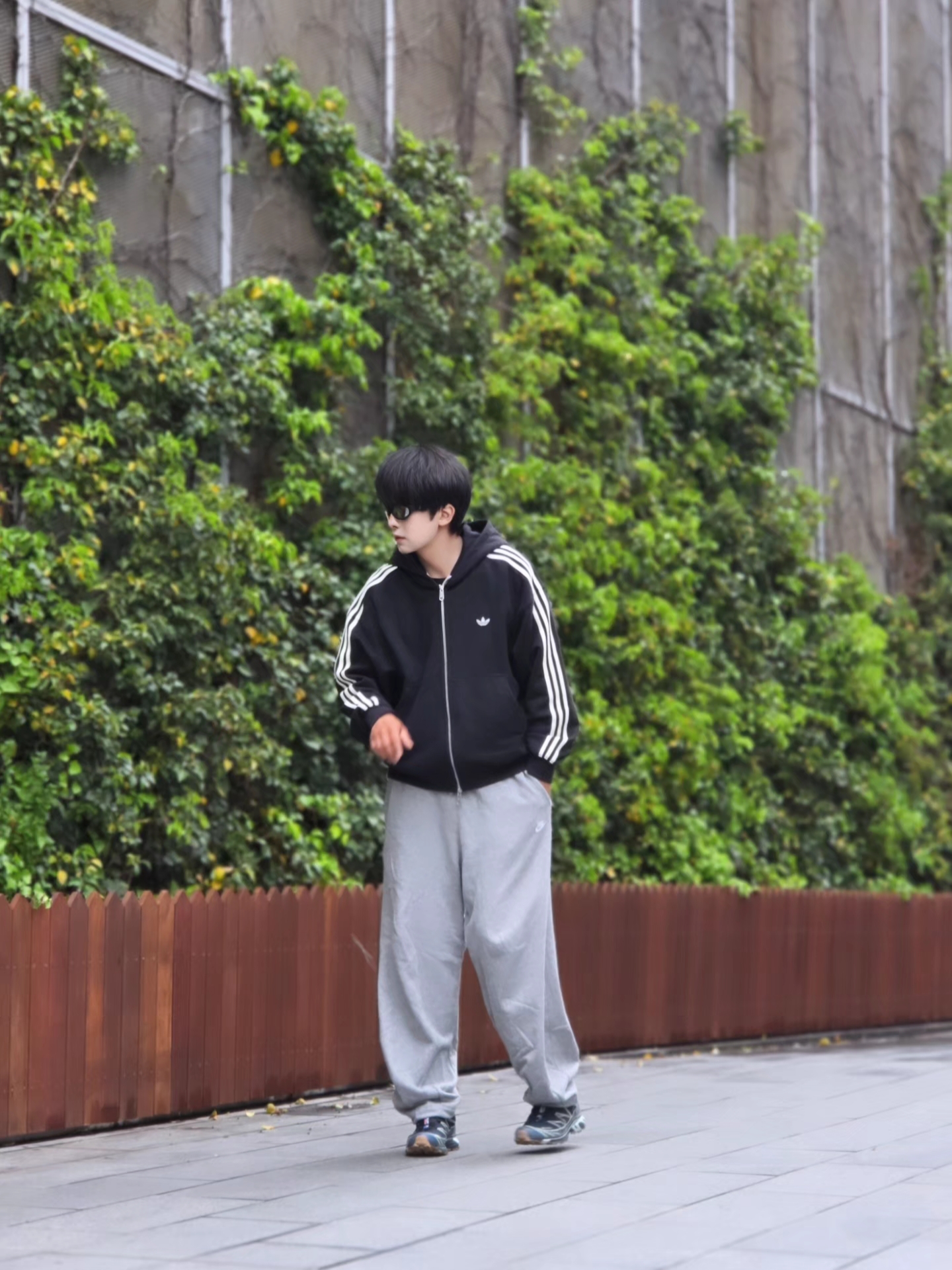 Adidas 3-Stripes Full-Zip Hoodie Black Cream White - KR Sizing, Adidas 3-Stripes Full-Zip Hoodie Black Cream White - US Sizing 착용 스타일 - 4