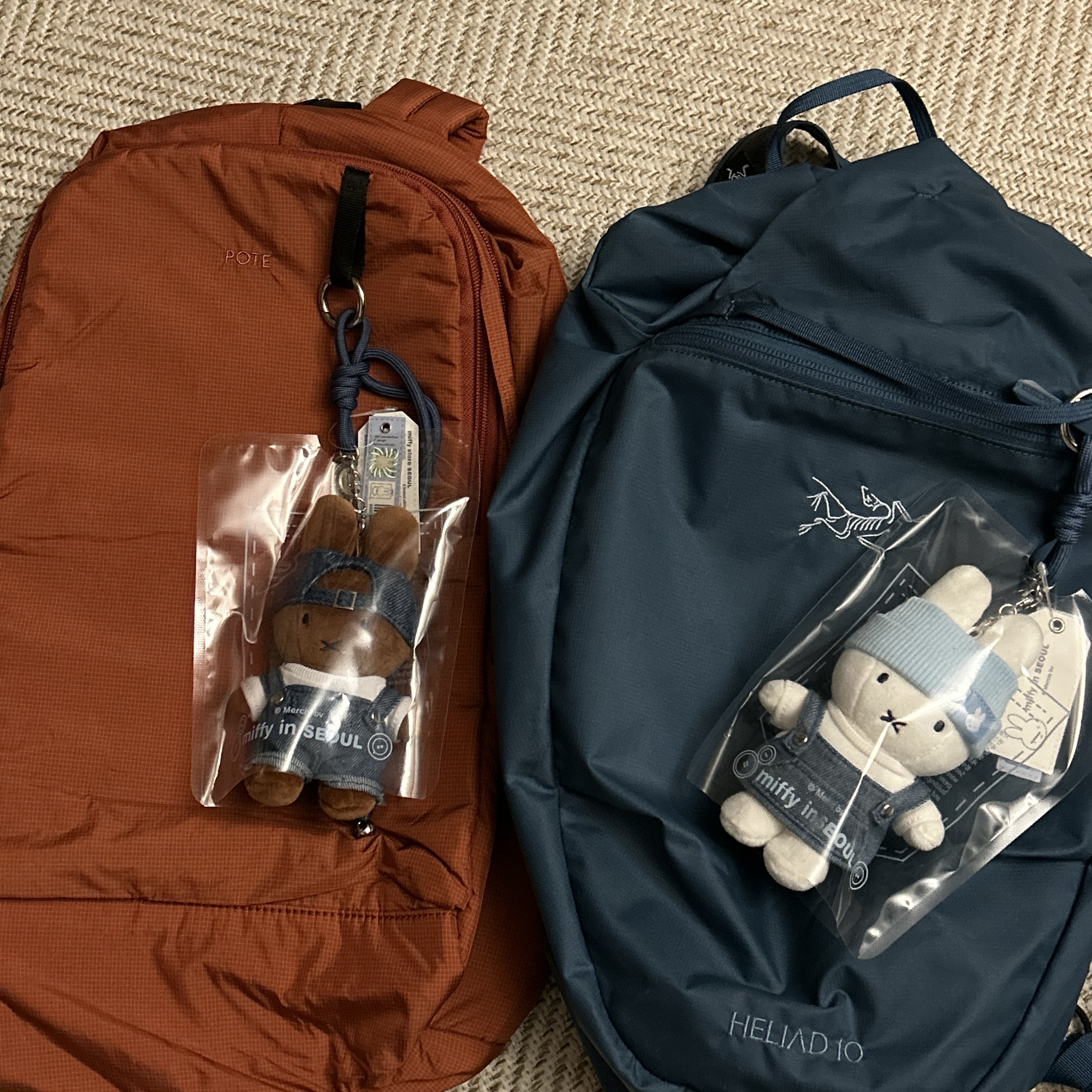Miffy Seoul Denim Edition Poppy Keyring, Miffy Seoul Denim Edition Miffy Keyring 착용 스타일 - 2