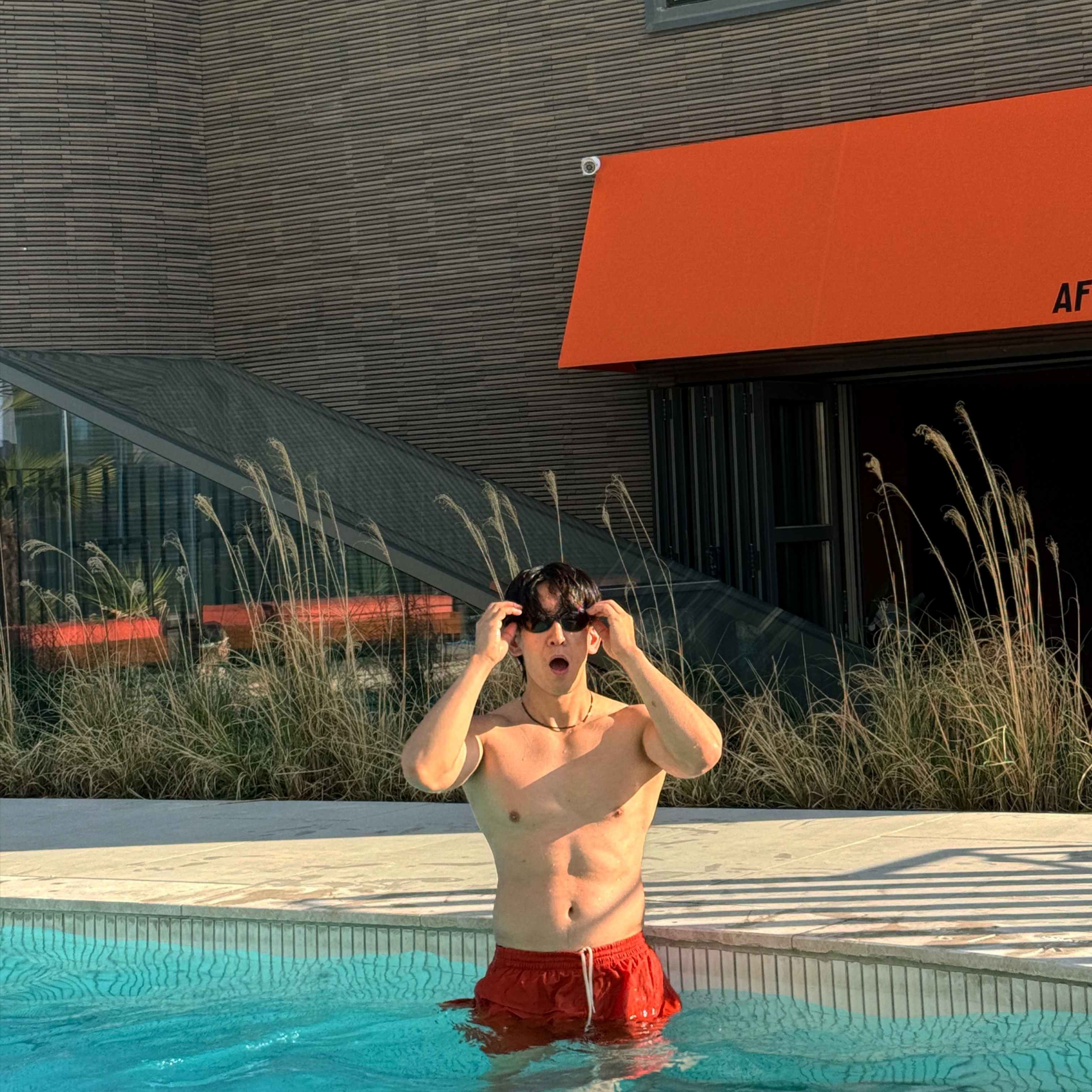 Oakley Eye Jacket Redux Matte Black Frame Prizm Grey Lenses High Bridge Fit, Gramicci Drift Swim Shorts Mule - US Sizing 착용 스타일 - 3
