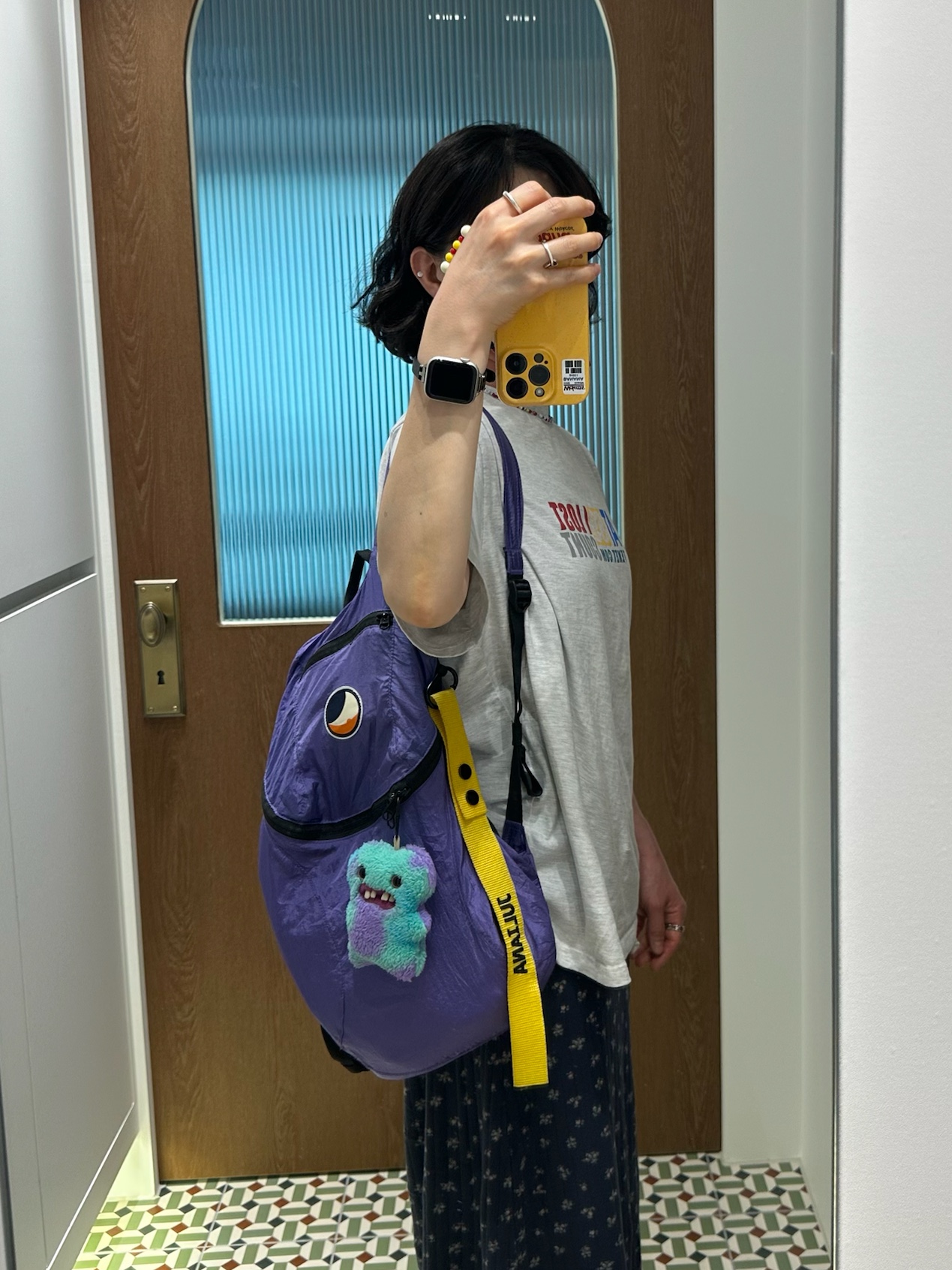 Nike x Jacquemus Moon Shoe SP University Red and Bicycle Yellow, Ticket to the Moon Mini Backpack Purple (15L) 착용 스타일 - 5