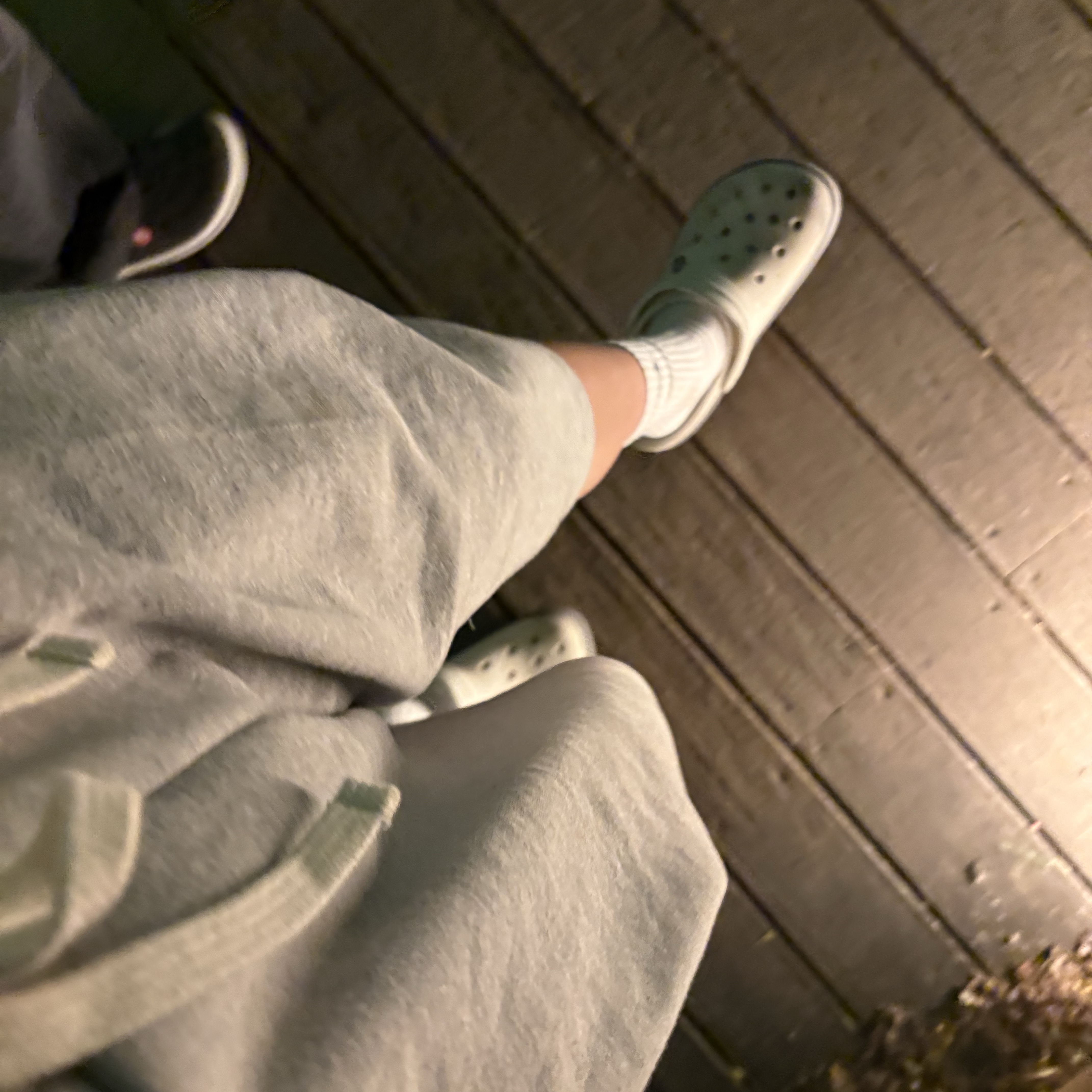 Knitted Bermuda Traning Half Pants Melange Grey 착용 스타일