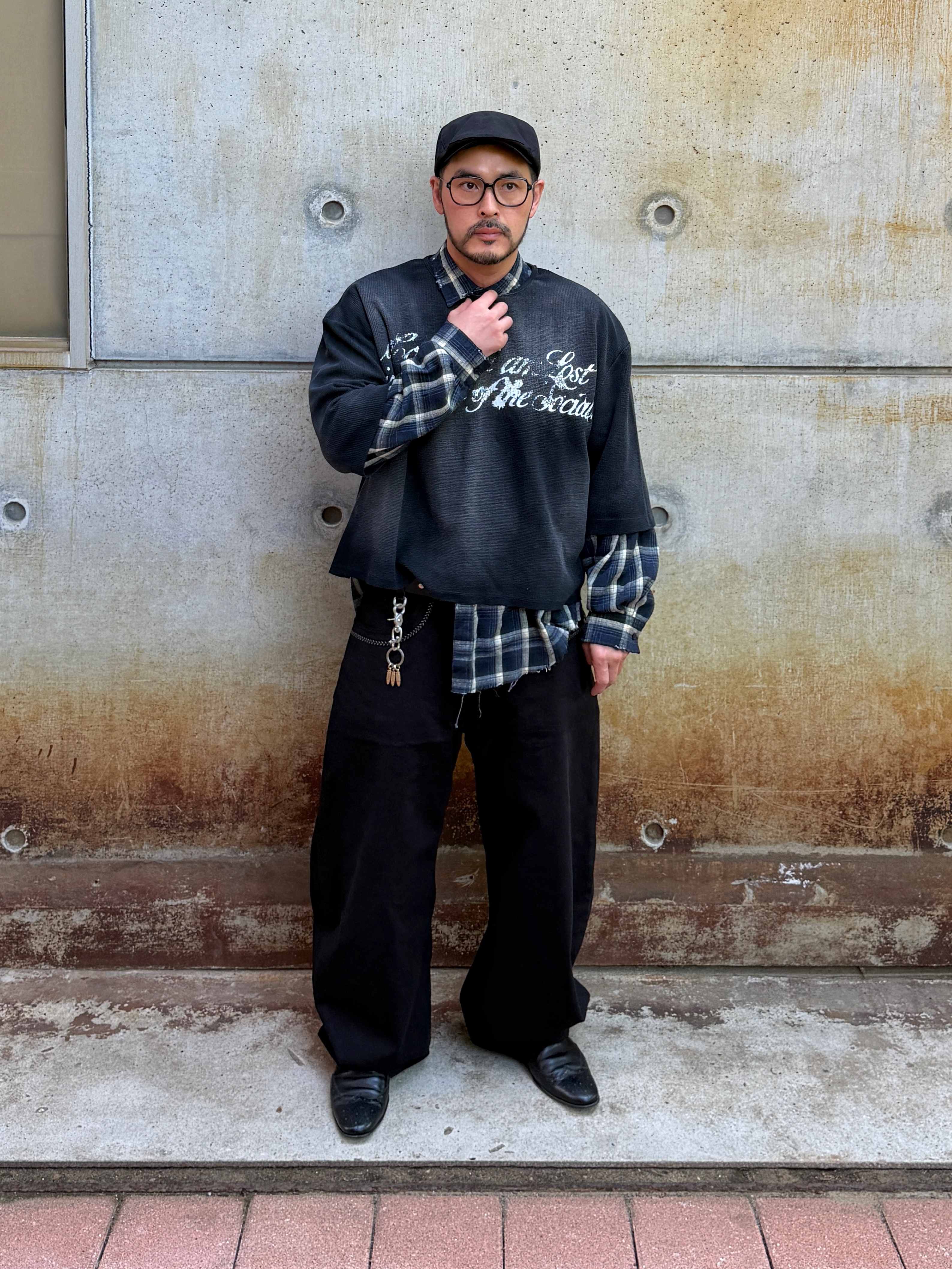 Punch Drunk Parties Social Oversized Waffle Tee Black 착용 스타일 - 5