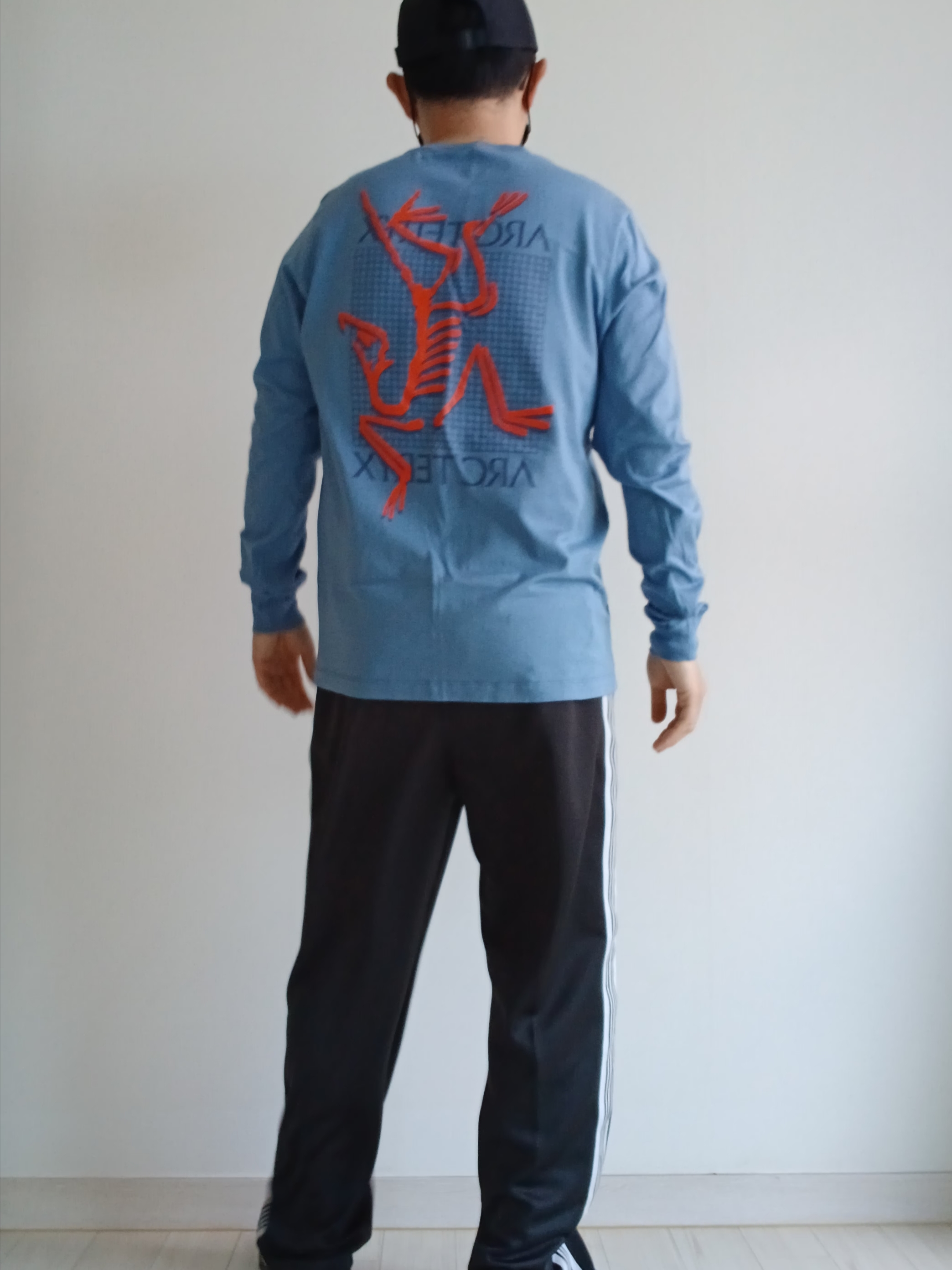 Supreme x The North Face Split 6-Panel Black - 24SS, Arc'teryx Arc'Multi Bird Logo LS T-Shirt Stone Wash 착용 스타일 - 1