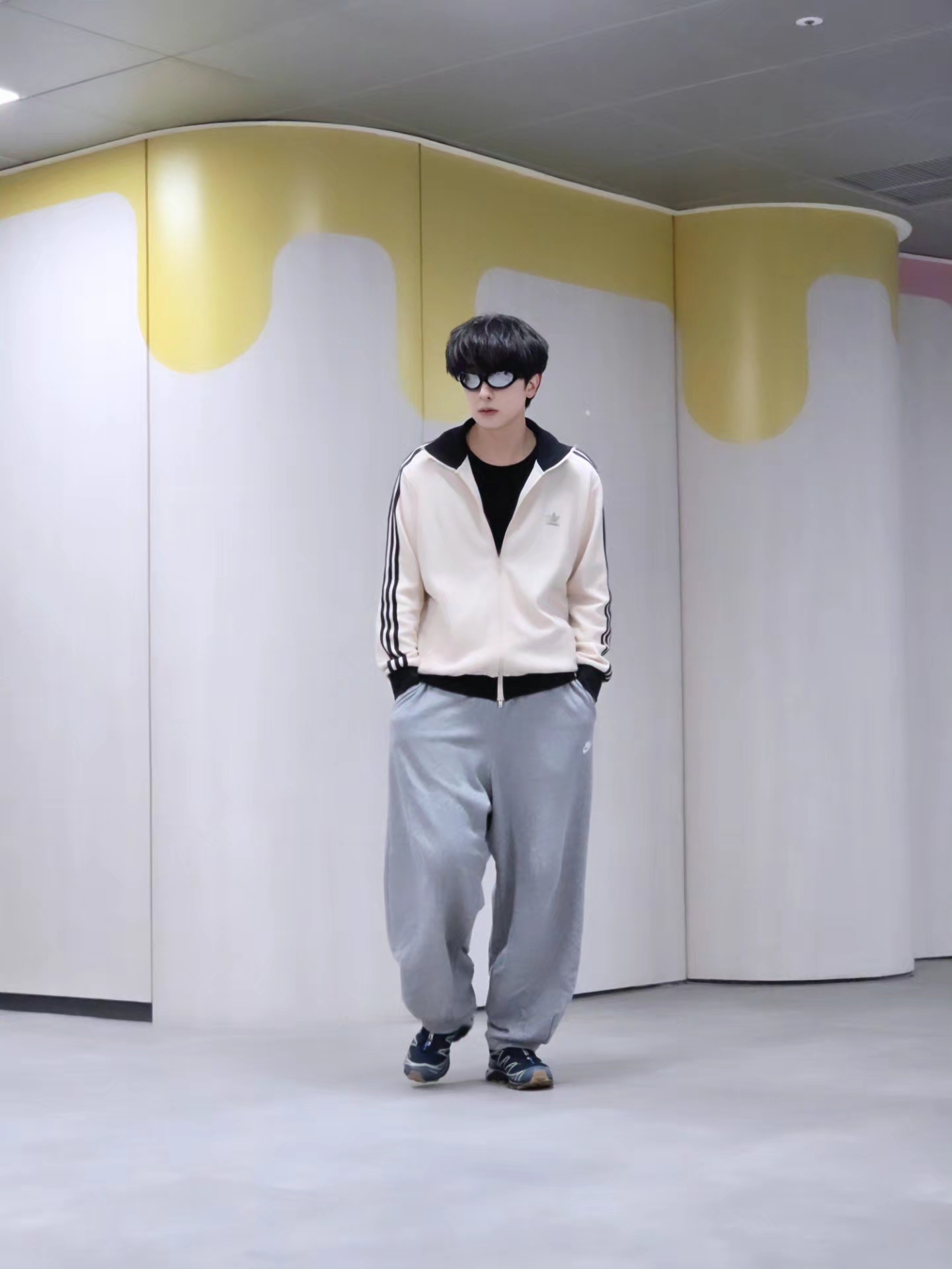Adidas Waffle Beckenbauer Track Top Wonder White - KR Sizing, Adidas Waffle Beckenbauer Track Top Wonder White - KR Sizing 착용 스타일 - 3