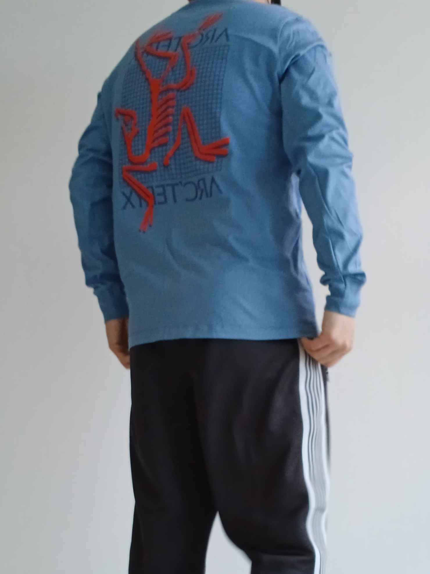 Supreme x The North Face Split 6-Panel Black - 24SS, Arc'teryx Arc'Multi Bird Logo LS T-Shirt Stone Wash 착용 스타일 - 9