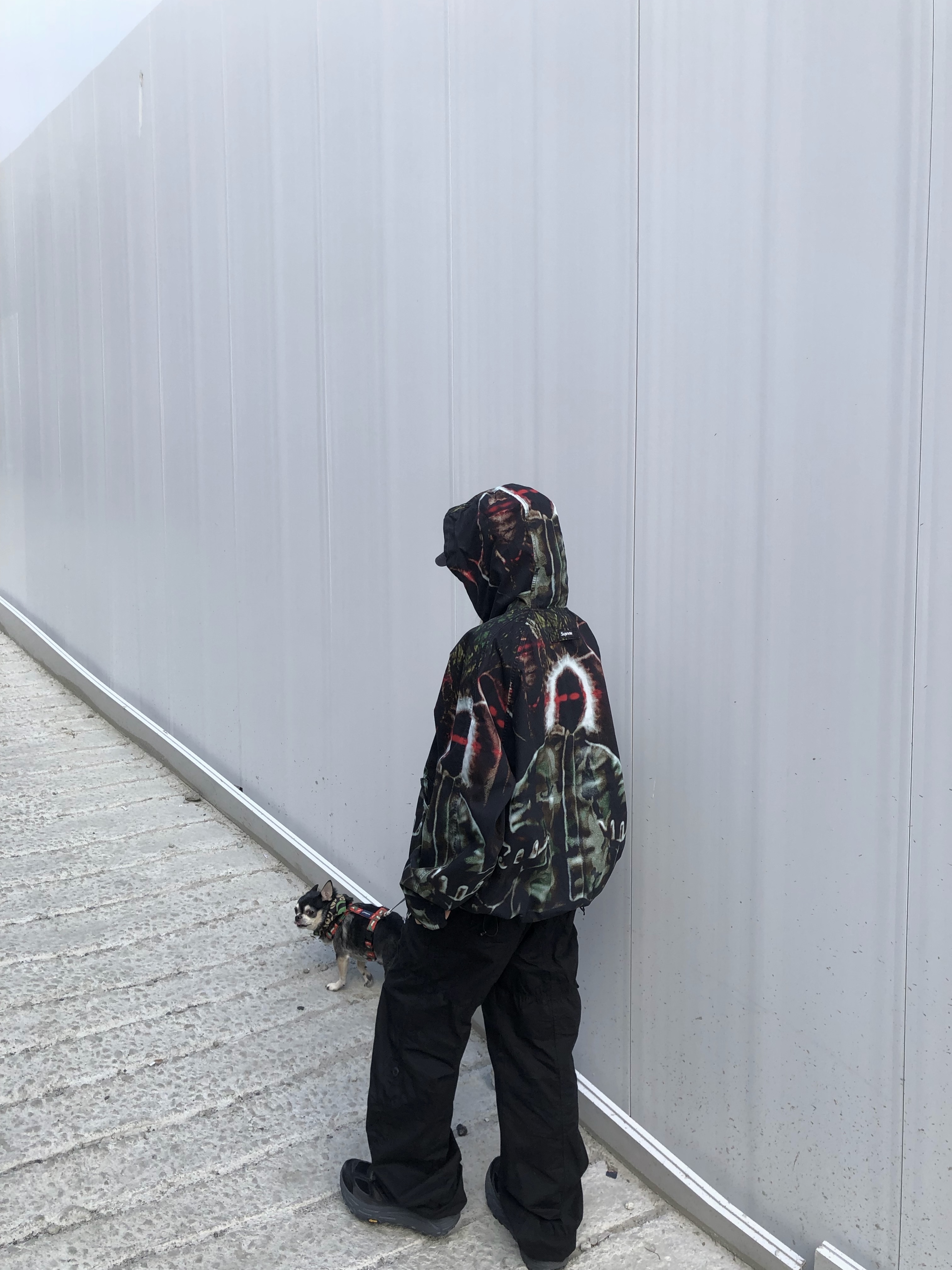 Supreme Hooded Raglan Jacket Multicolor - 26SS, Hoka x Xlim Mafate Speed 2 TS Black Charcoal 착용 스타일