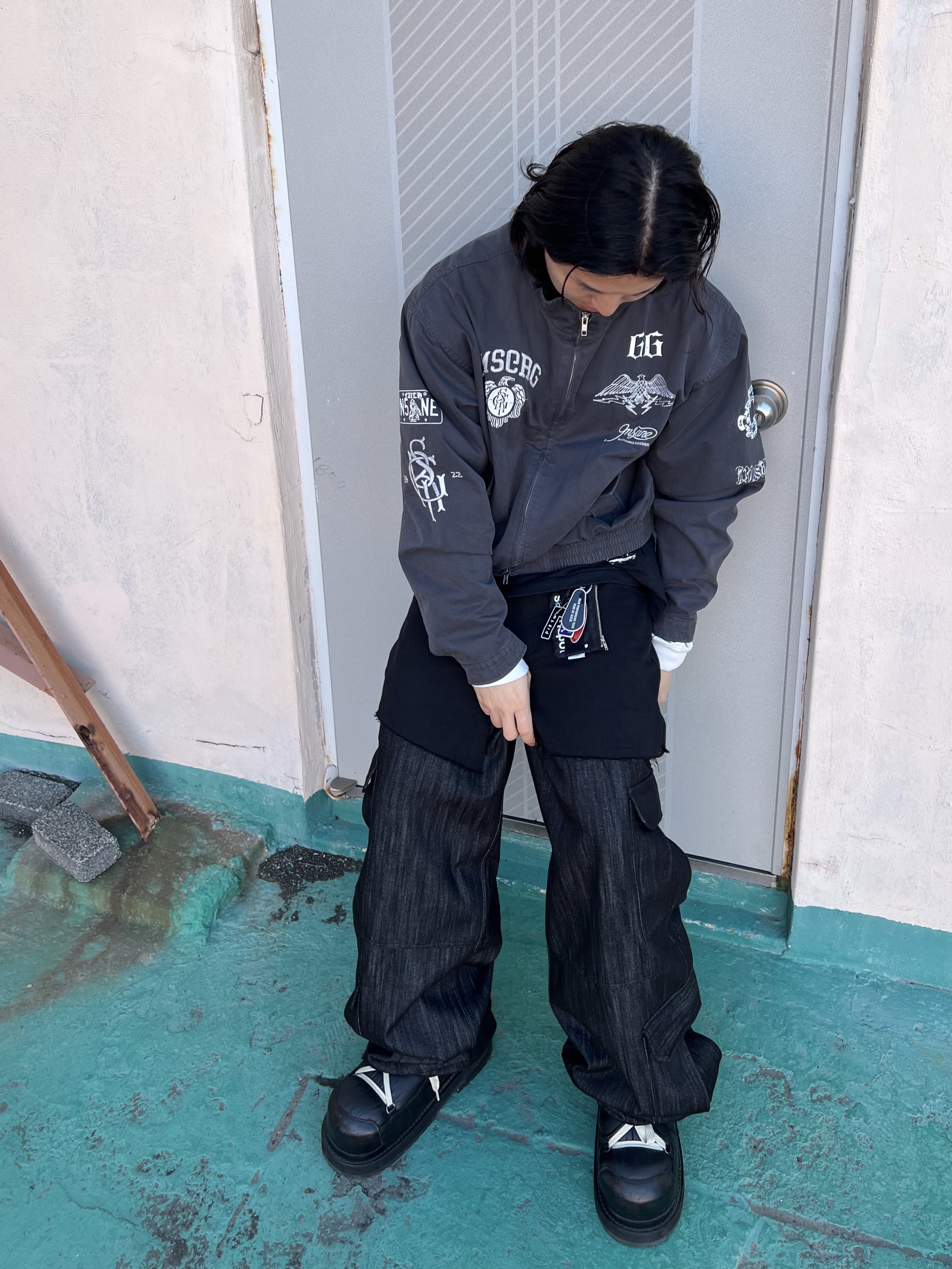 INSANE GARAGE Insane Harrington Jacket_Charcoal, Safarispot Basic Safari Keyring Card Wallet Black 착용 스타일 - 1