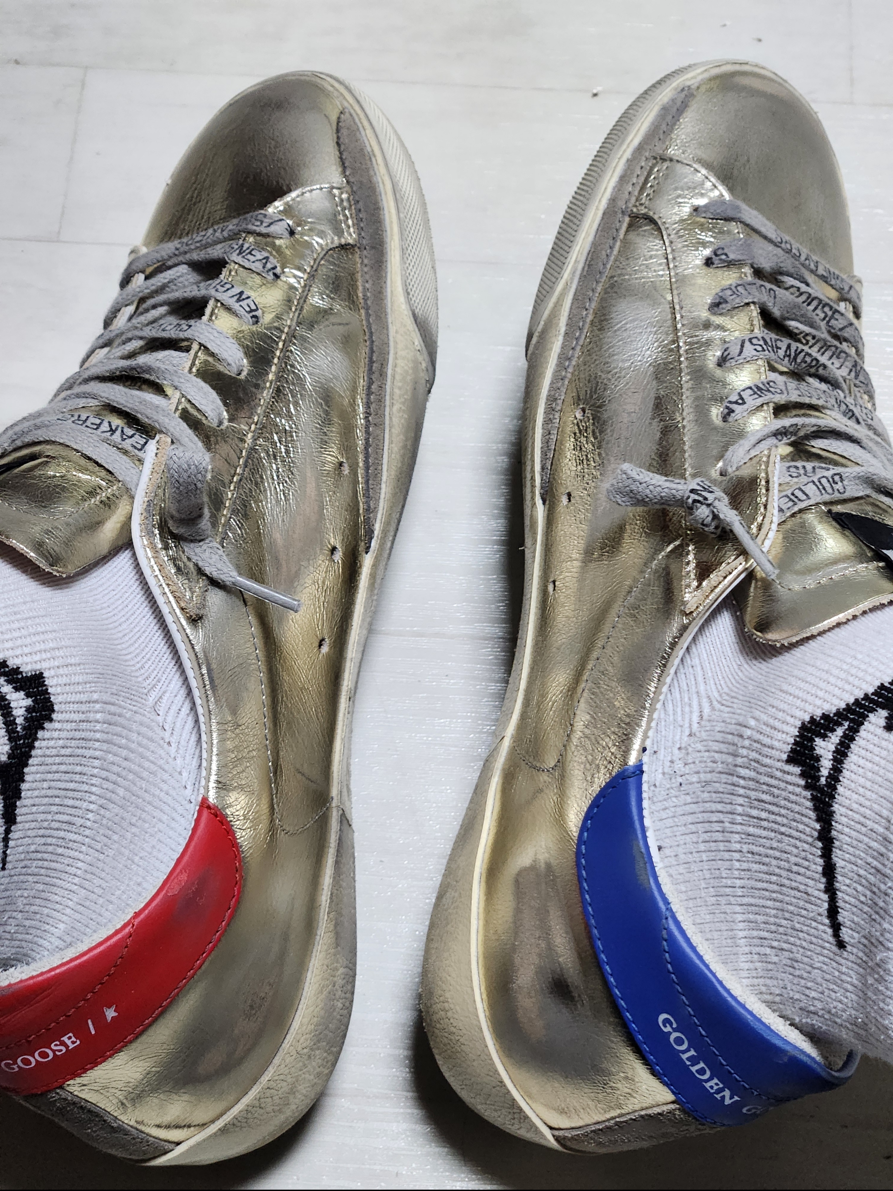 Human Made Heart Carabiner Silver, Represent Thoroughbred T-Shirt Vintage White - 25SS 착용 스타일 - 3