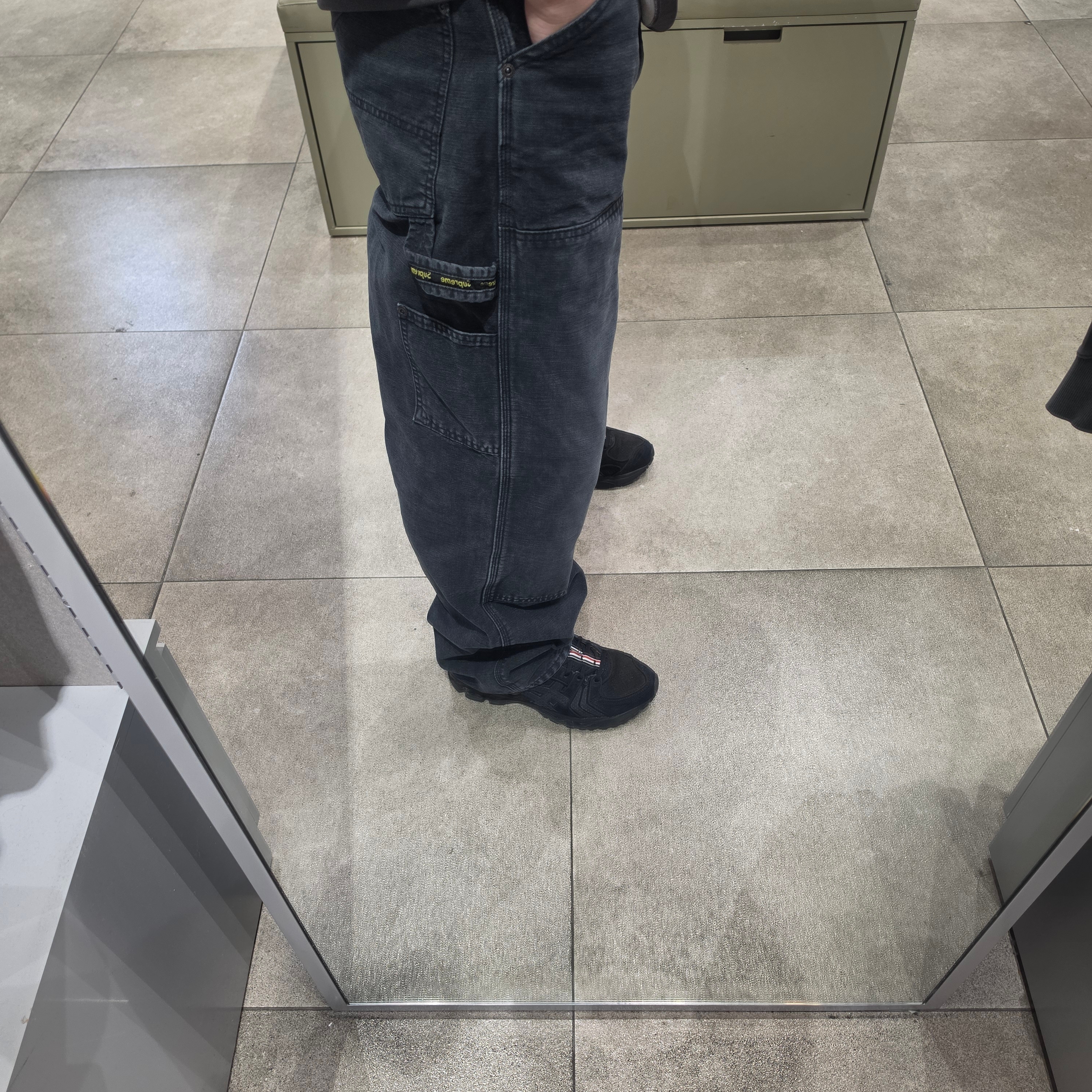 Supreme Worn Double Knee Painter Pant Black - 26SS, Asics x Thom Browne Gel-Kayano 14 Black 착용 스타일 - 2
