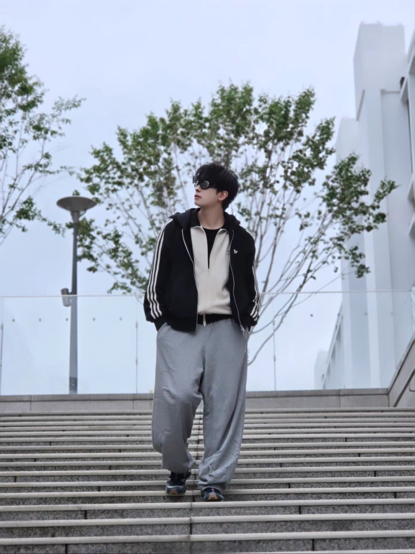 Adidas 3-Stripes Full-Zip Hoodie Black Cream White - KR Sizing, Adidas 3-Stripes Full-Zip Hoodie Black Cream White - US Sizing 착용 스타일 - 1