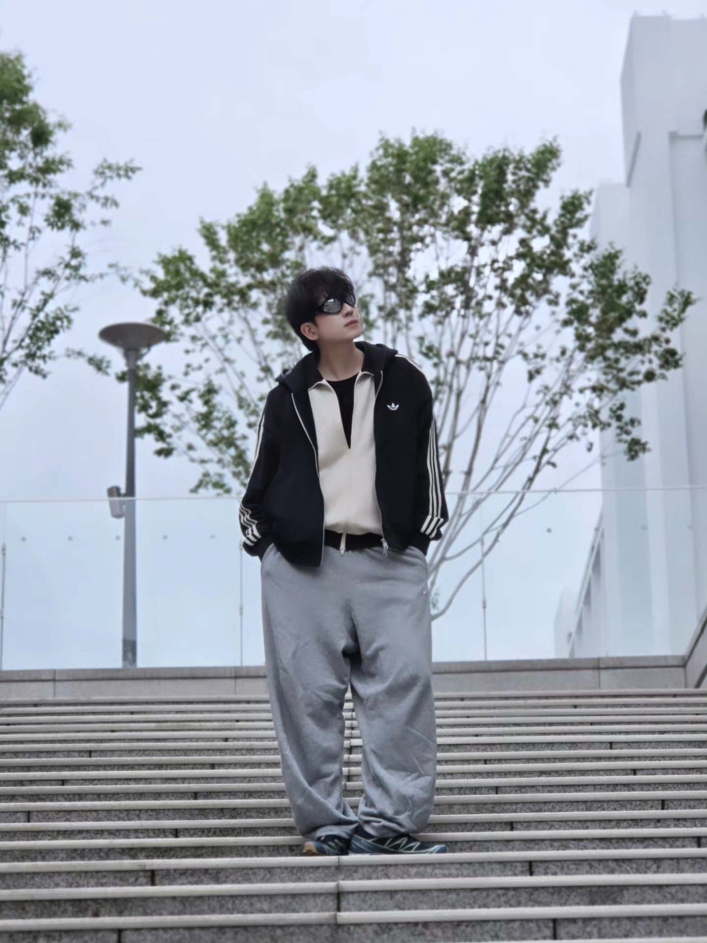 Adidas 3-Stripes Full-Zip Hoodie Black Cream White - KR Sizing, Adidas 3-Stripes Full-Zip Hoodie Black Cream White - US Sizing 착용 스타일 - 2