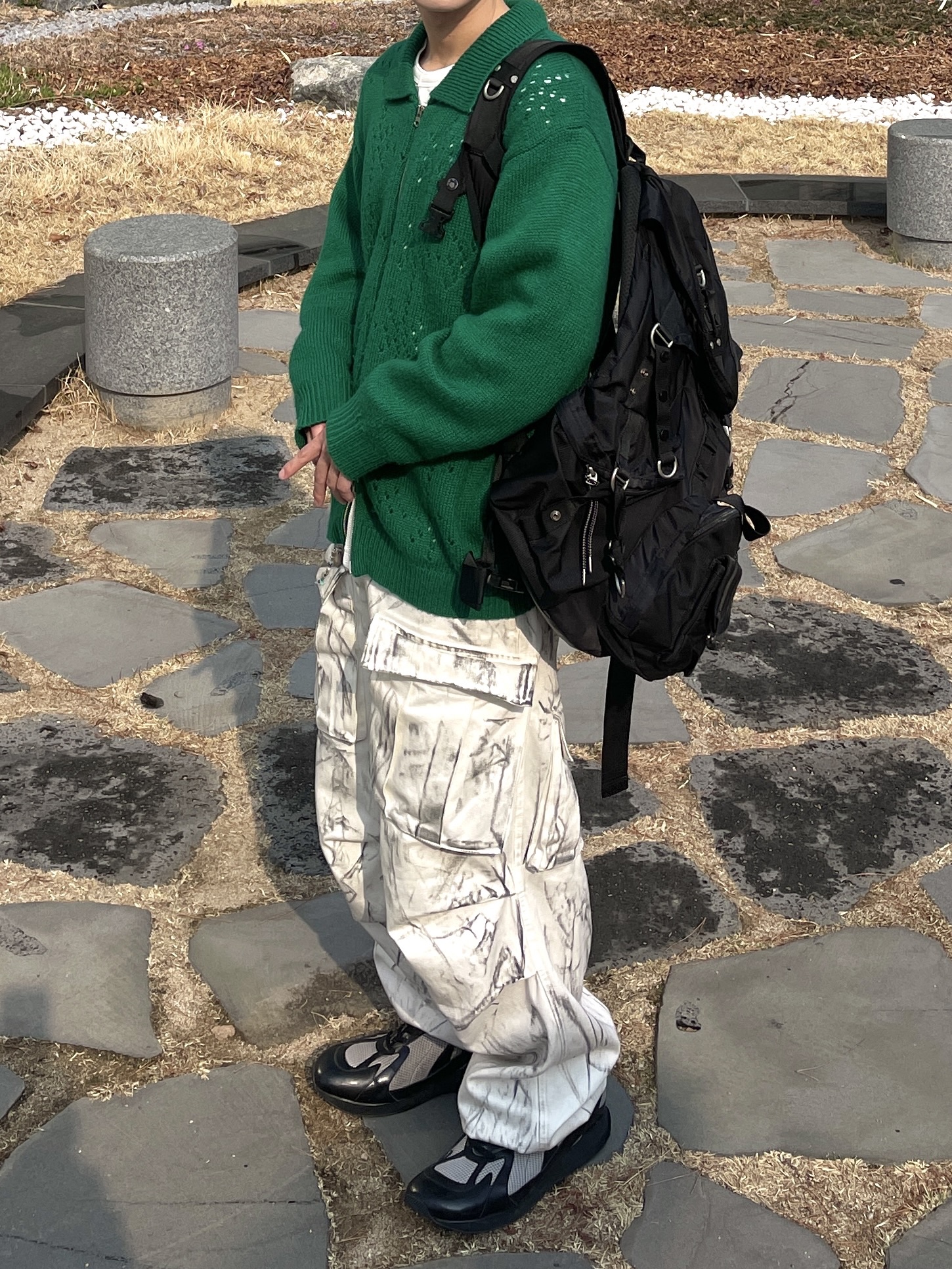 Nos Couleurs 01 Cargo Pants Dirty Washing 착용 스타일 - 2