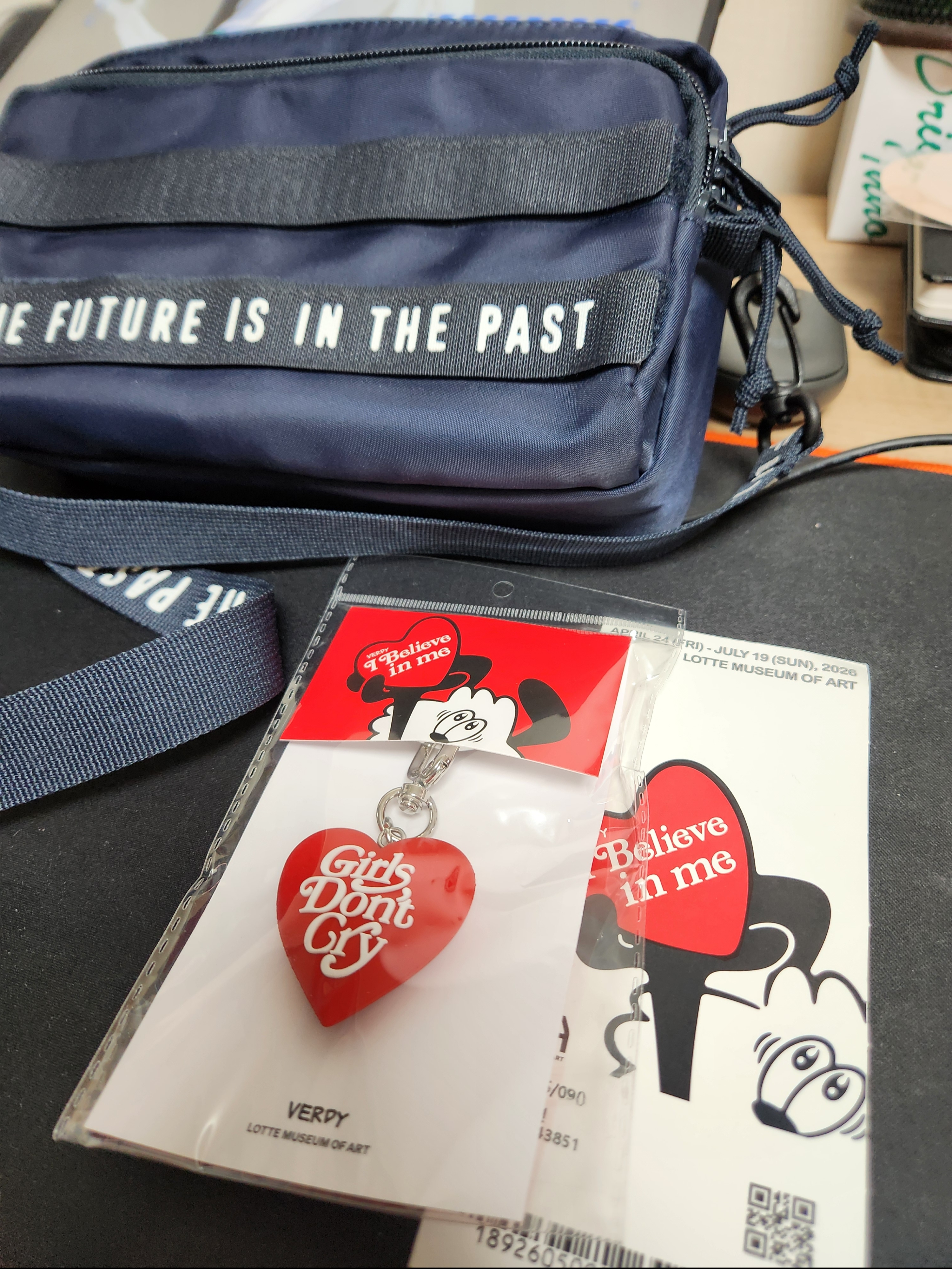 VERDY : I Believe in Me - ์ฑ์ธ, Verdy x Lotte Museum Girls Don't Cry heart Keyring ์ฐฉ์ฉ ์คํ์ผ