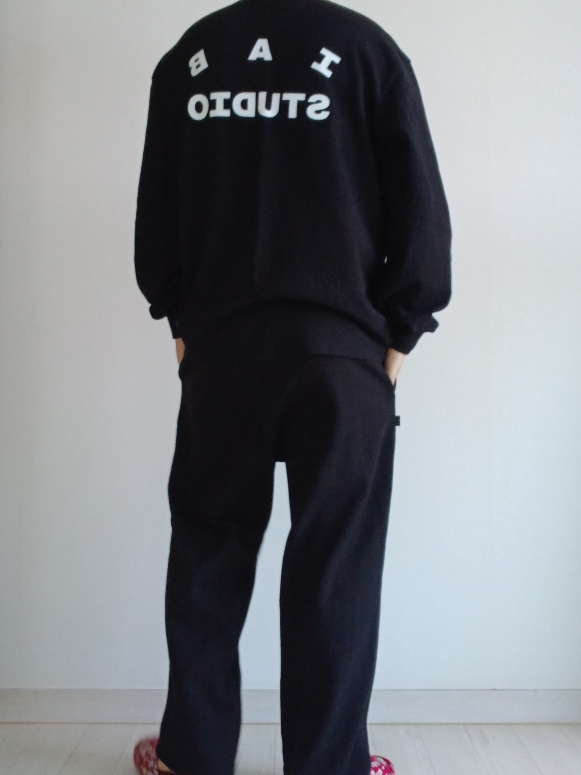 IAB Studio IAB Sweatpants Black, IAB Studio Long Sleeve Black - 23FW 착용 스타일 - 2