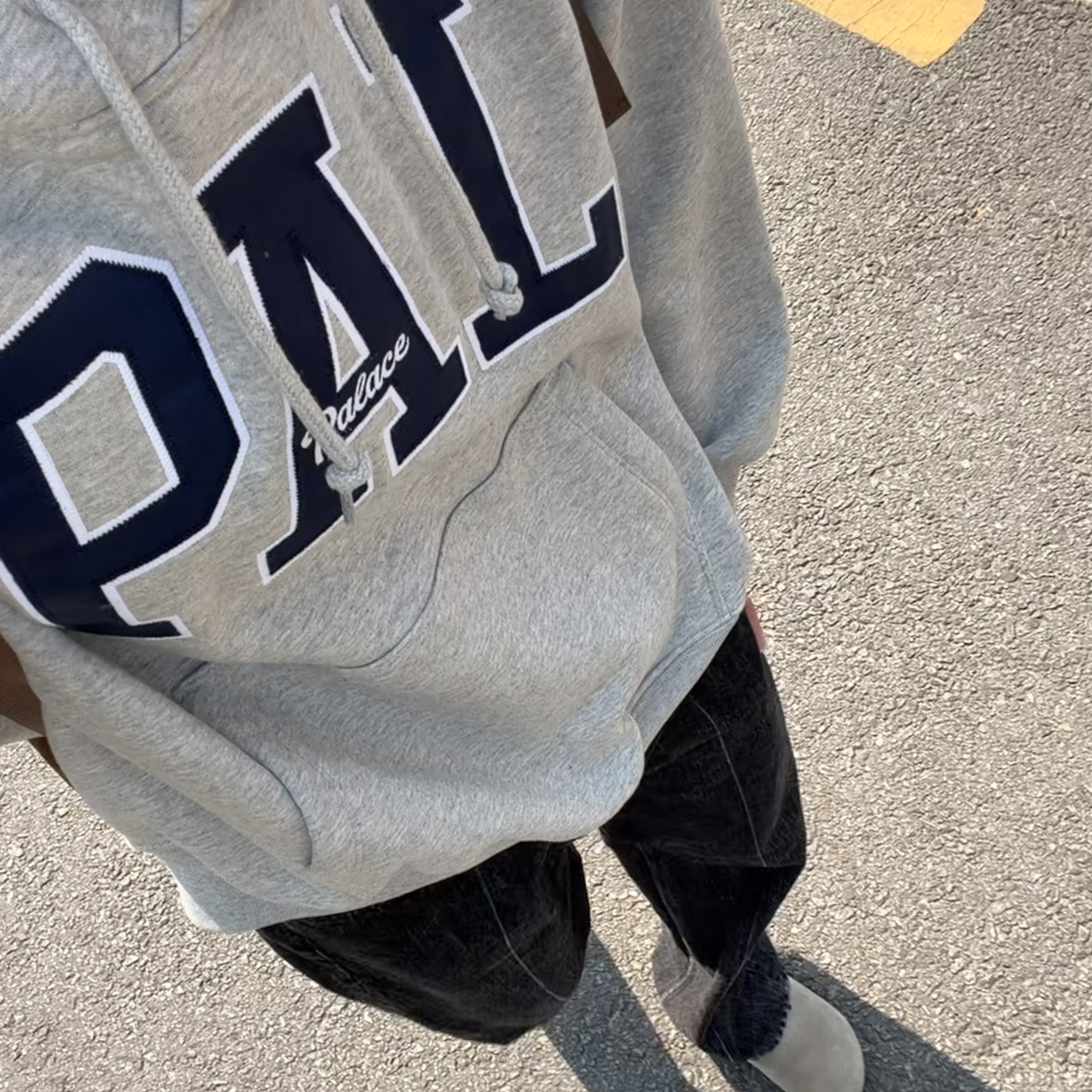 Palace x Gap Hood Grey - 24SS, Birkenstock Boston Soft Footbed Taupe - Narrow 착용 스타일