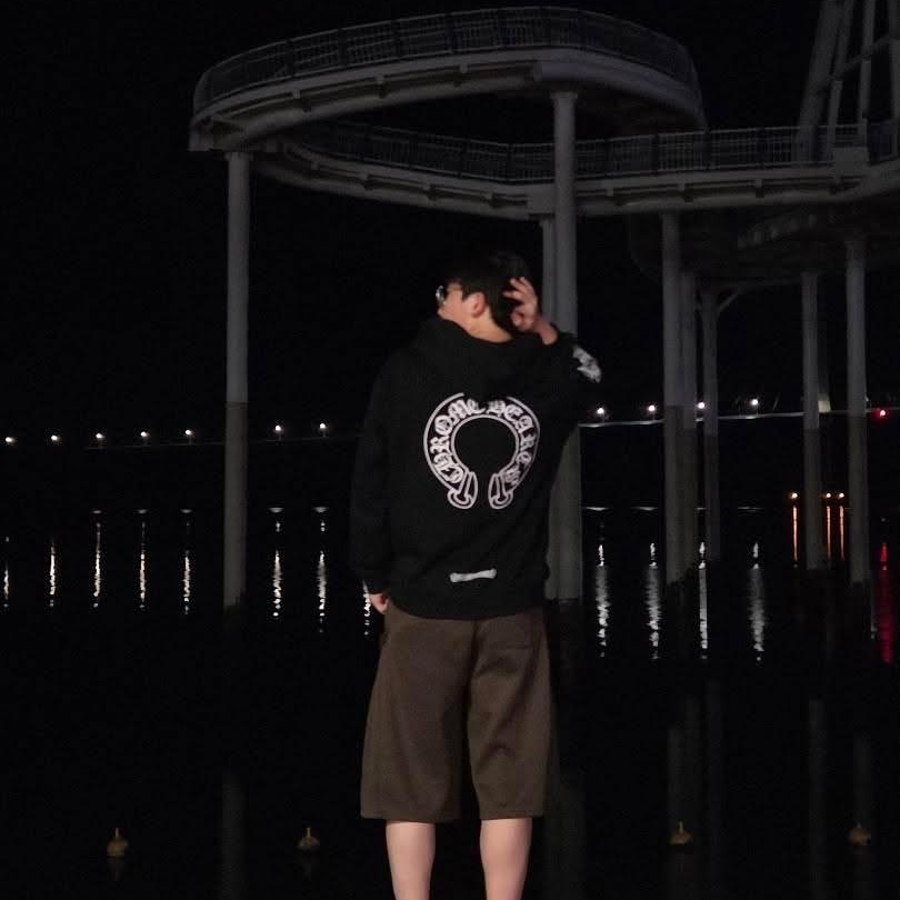 Chrome Hearts Horseshoe Floral Fleece Zip-Up Hoodie Black 착용 스타일