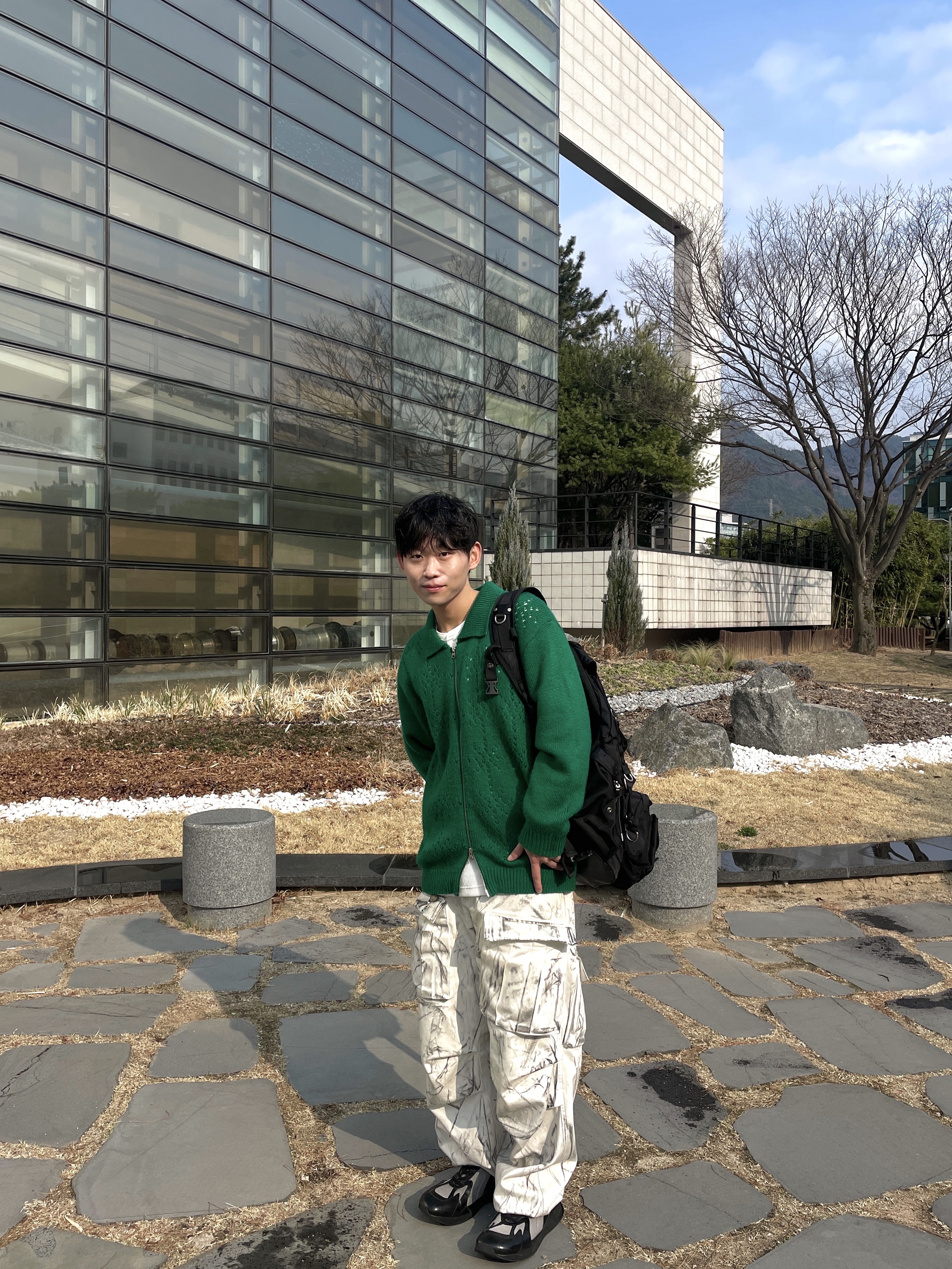 Nos Couleurs 01 Cargo Pants Dirty Washing 착용 스타일 - 5