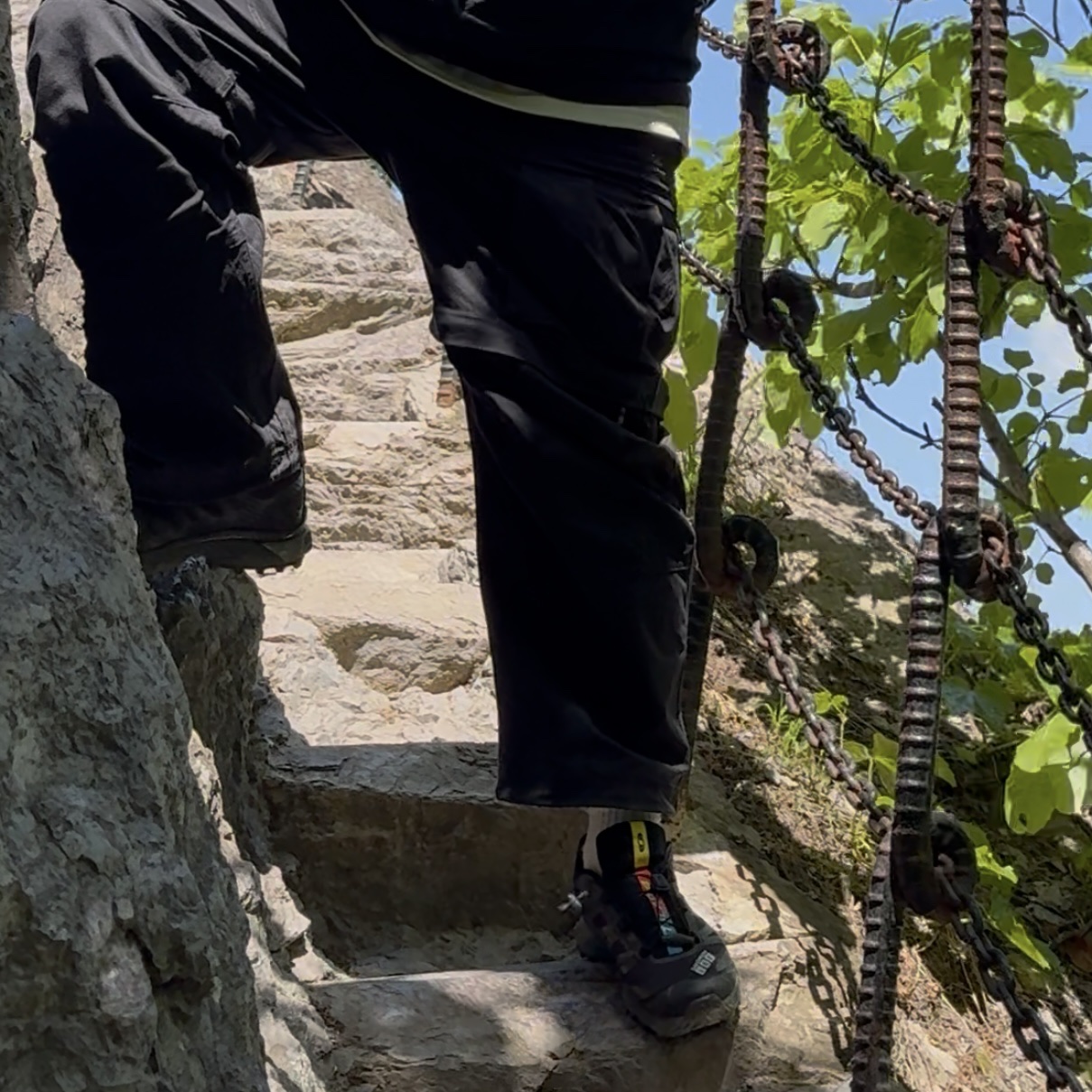 Salomon XT-4 Black Silver Metallic, Nike ACG Smith Summit Cargo Pants Black Anthracite - Asia 착용 스타일