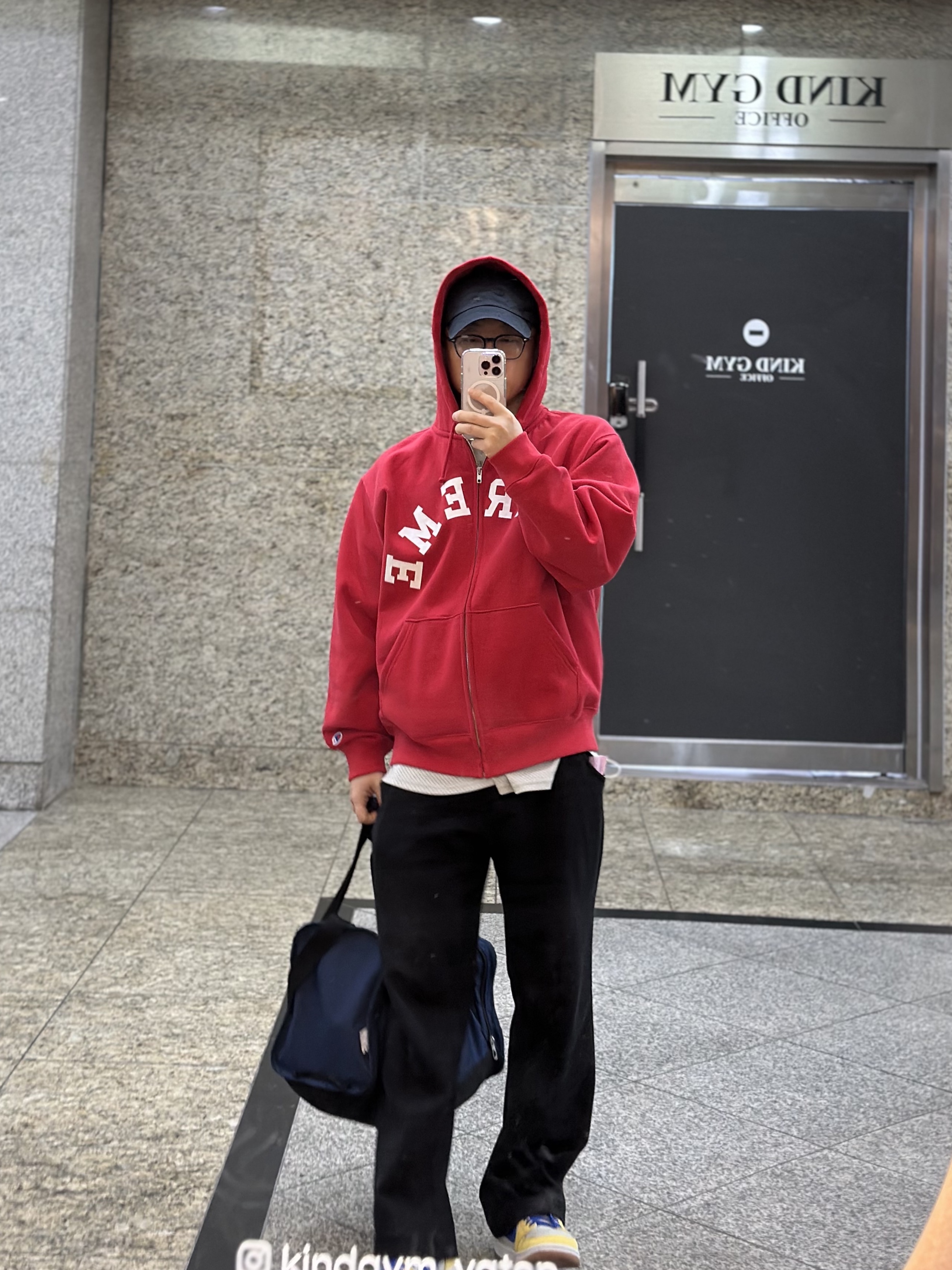 Supreme x Champion Zip Up Hooded Sweatshirt Red - 24SS 착용 스타일