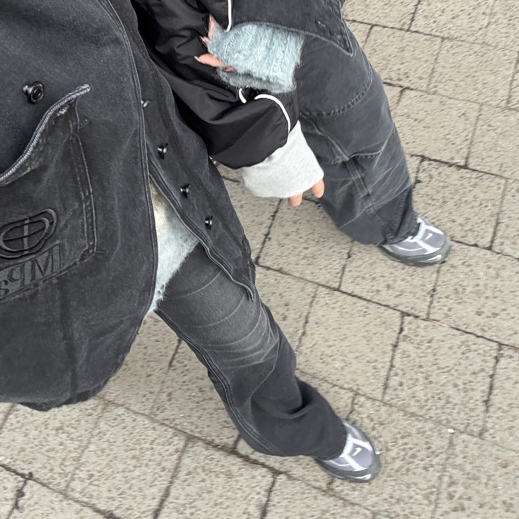 Nike Shox Ride 2 Light Graphite Anthracite 착용 스타일