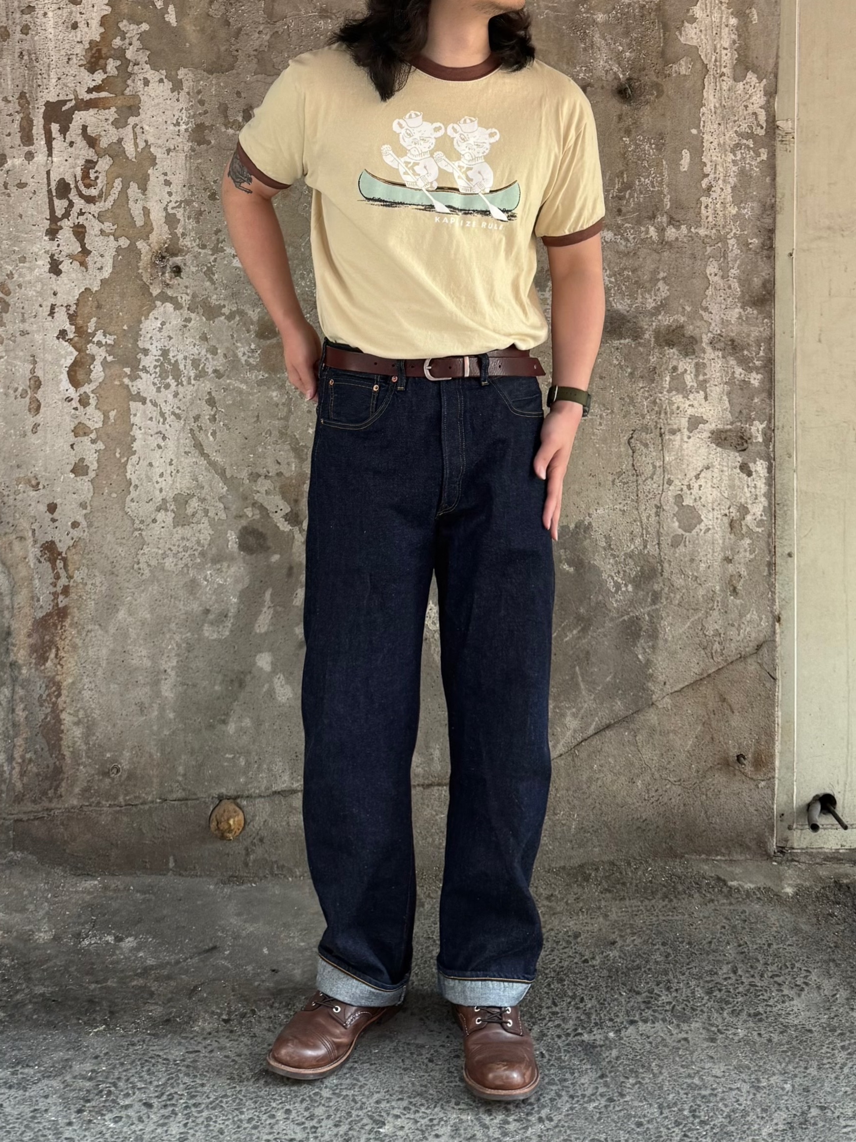 Kapital 20 Jersey Ringer T-Shirt K Bear Pt Beige, Levi's LVC 1955 Rinse 501 Jeans Dark Indigo 착용 스타일 - 2