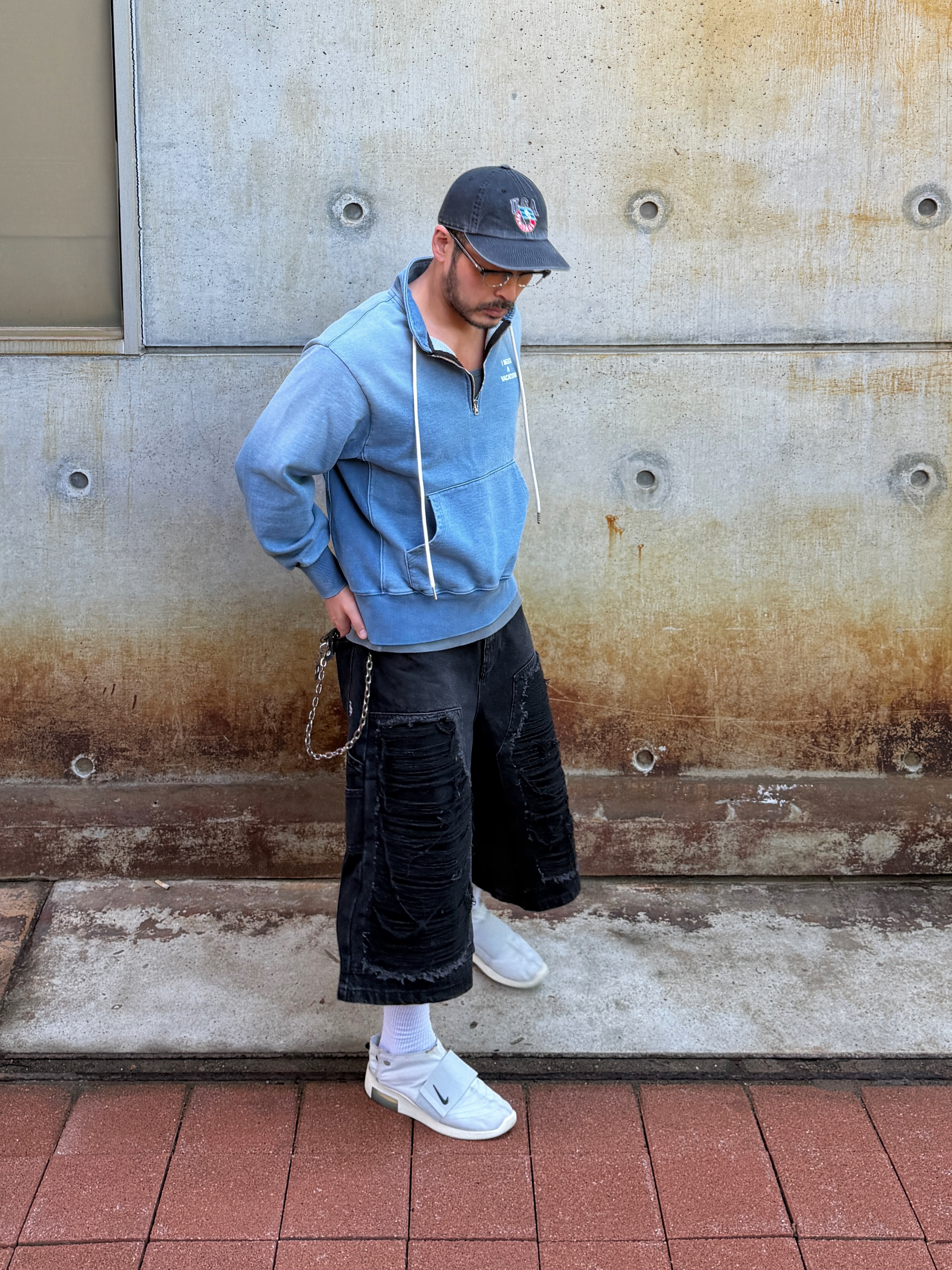 Broken Beat Indigo Zip-Up Hoodie, Broken Beat Indigo Short Sleeve Shirt 착용 스타일 - 2