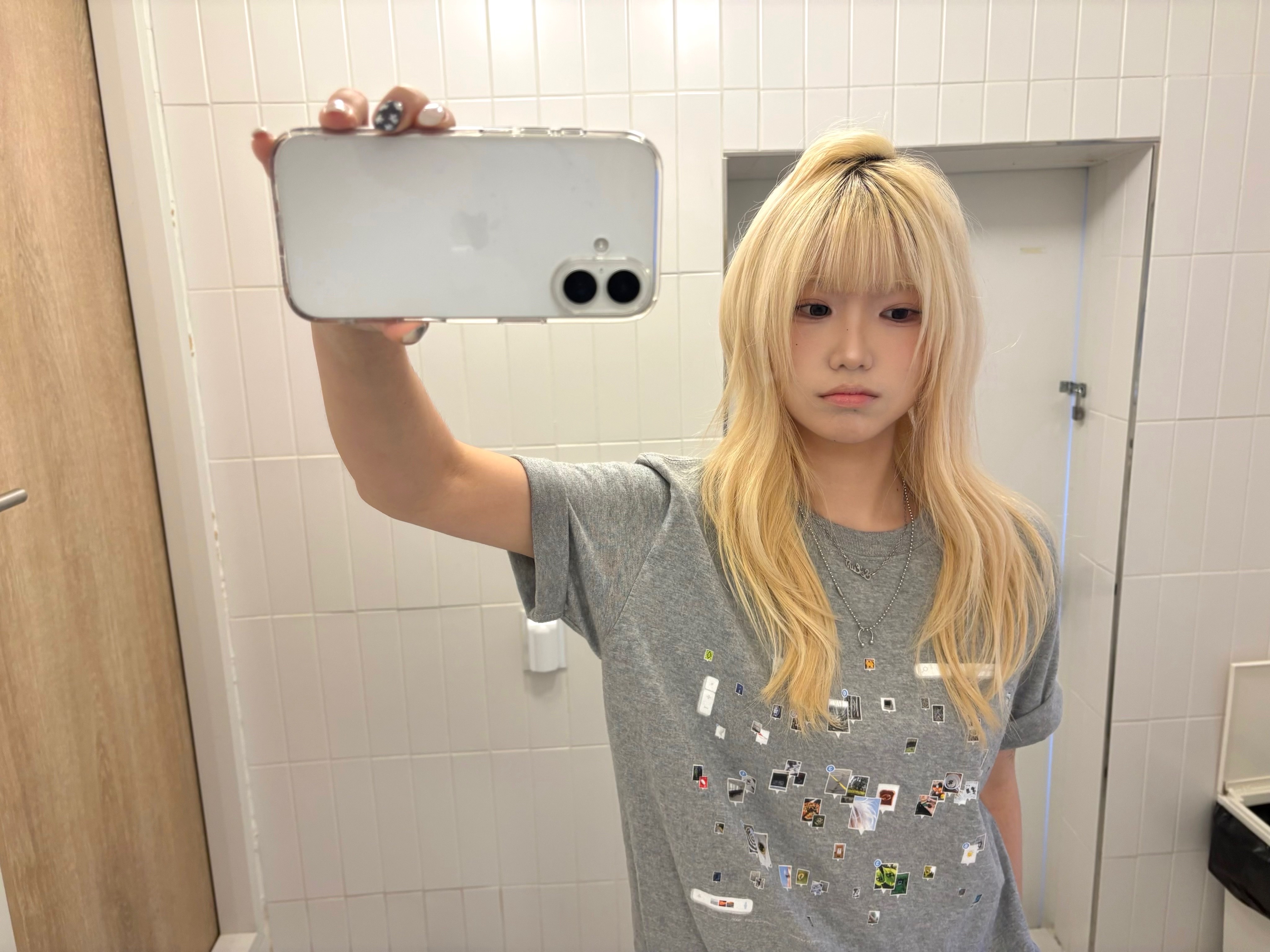 Sansan Gear Throwback T-Shirt Melange Grey, Sansan Gear Throwback T-Shirt White 착용 스타일 - 2