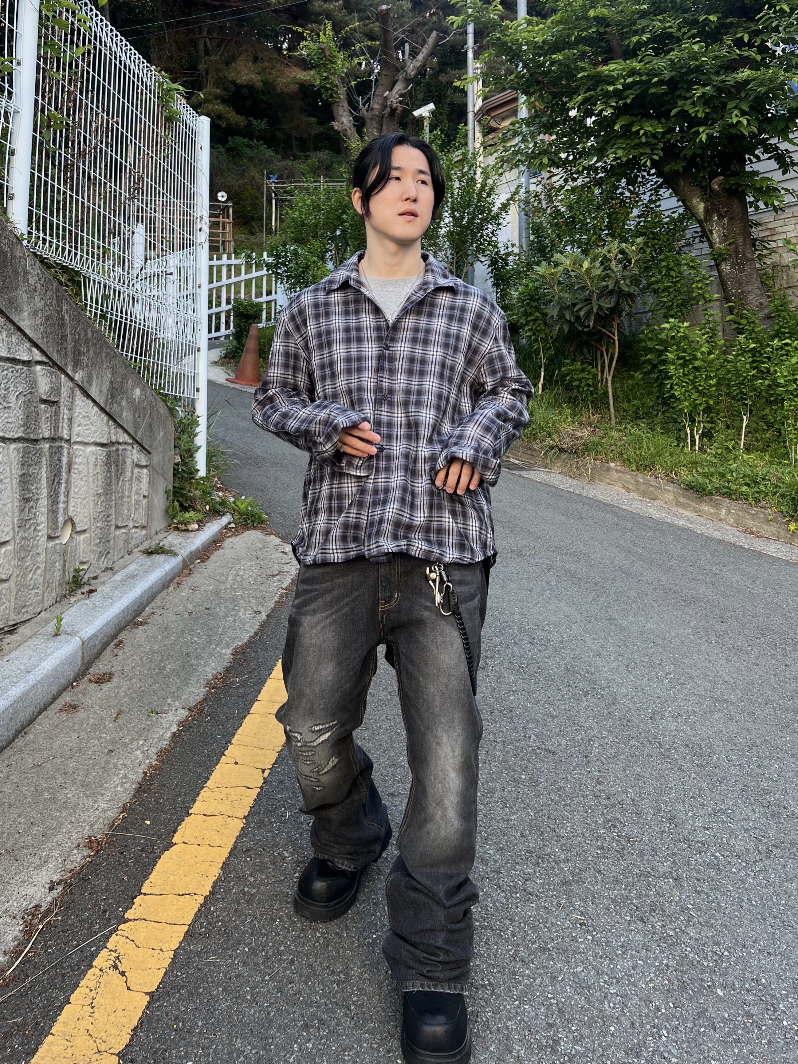 Nonnod Wire Sheer Shirt Navy, Undermycar MU.128 Original Logo Cracked Leather Belt Silver / Black 착용 스타일 - 4