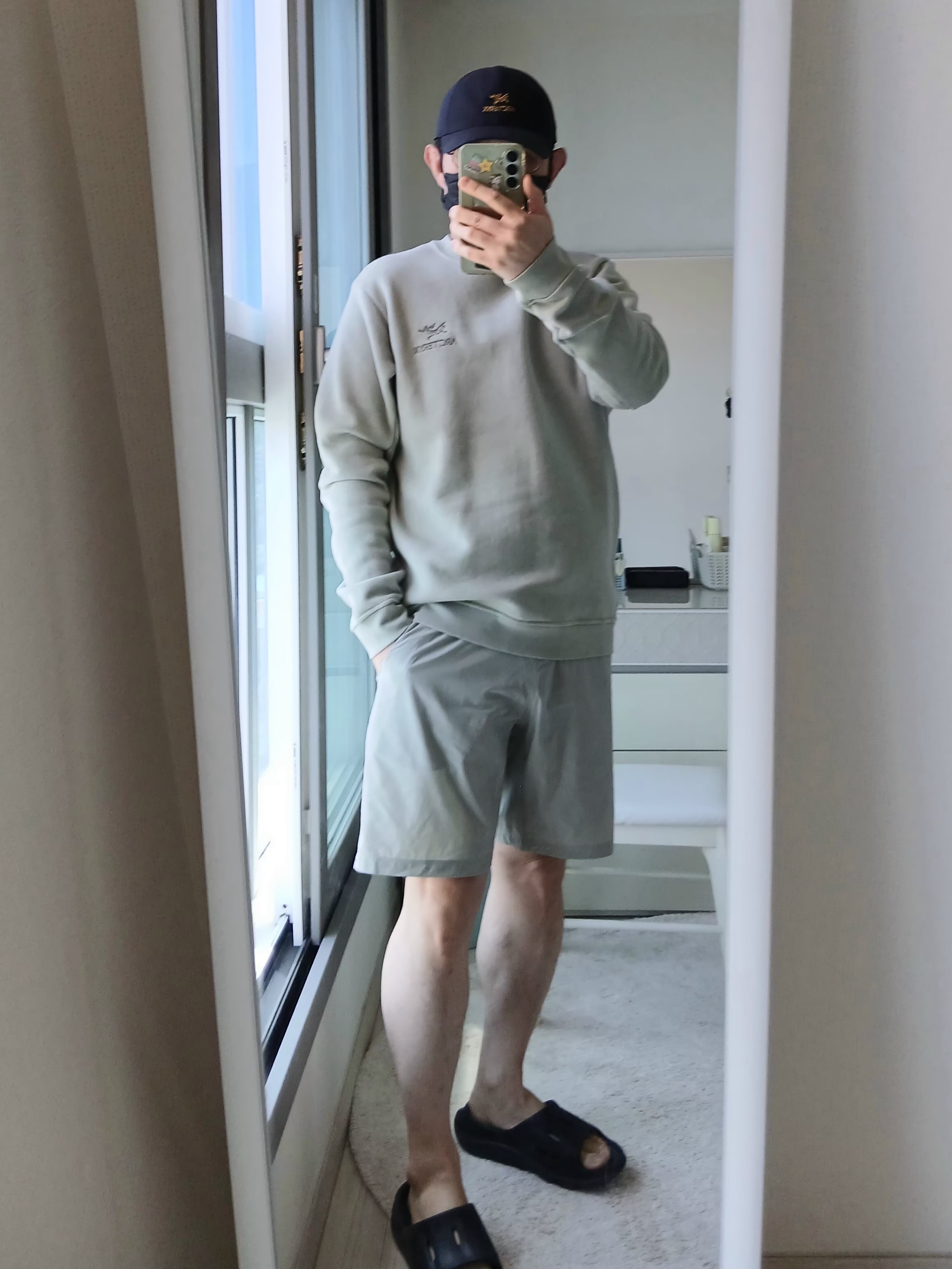 Arc'teryx Bird Word Cap 24K Black, Arc'teryx Incendo Short 9 Inch Habitat 착용 스타일 - 3