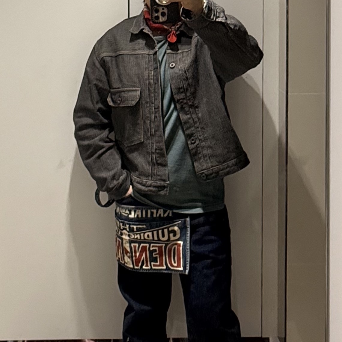 Kapital 13 oz. Denim Damaged Short Apron Guidi Light Pt Processing 착용 스타일