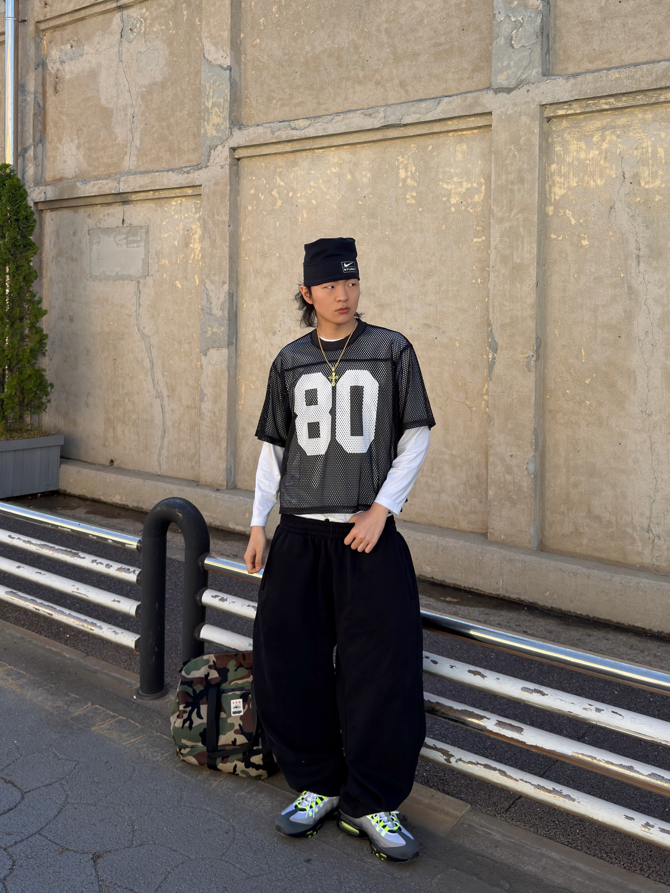Nike Air Max 95 OG Neon, Nike x Stussy Skull Cap Black 착용 스타일 - 4