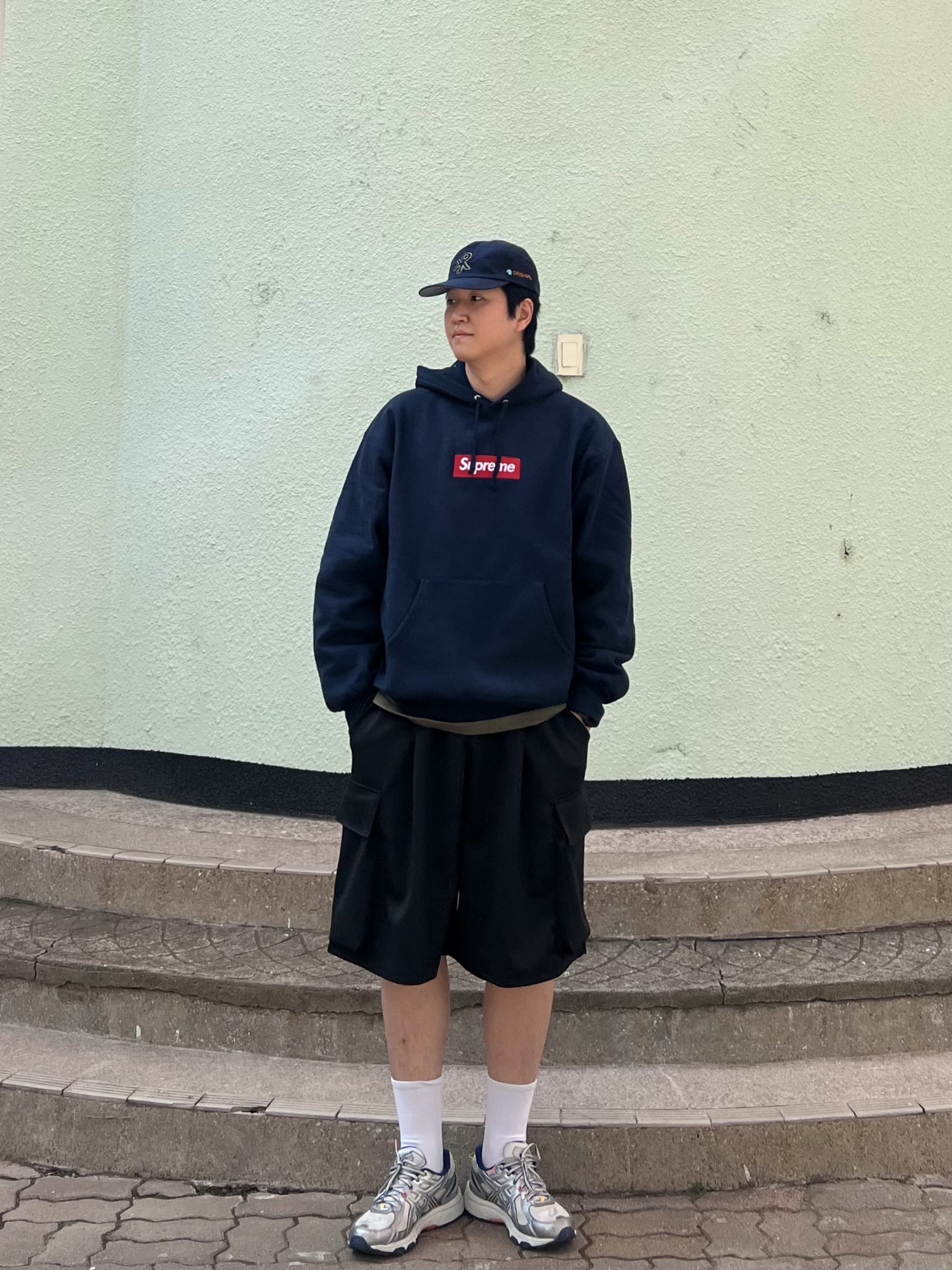 Supreme Box Logo Hooded Sweatshirt Navy - 24FW, Asics x IAB Studio Gel-Venture 6 착용 스타일 - 2