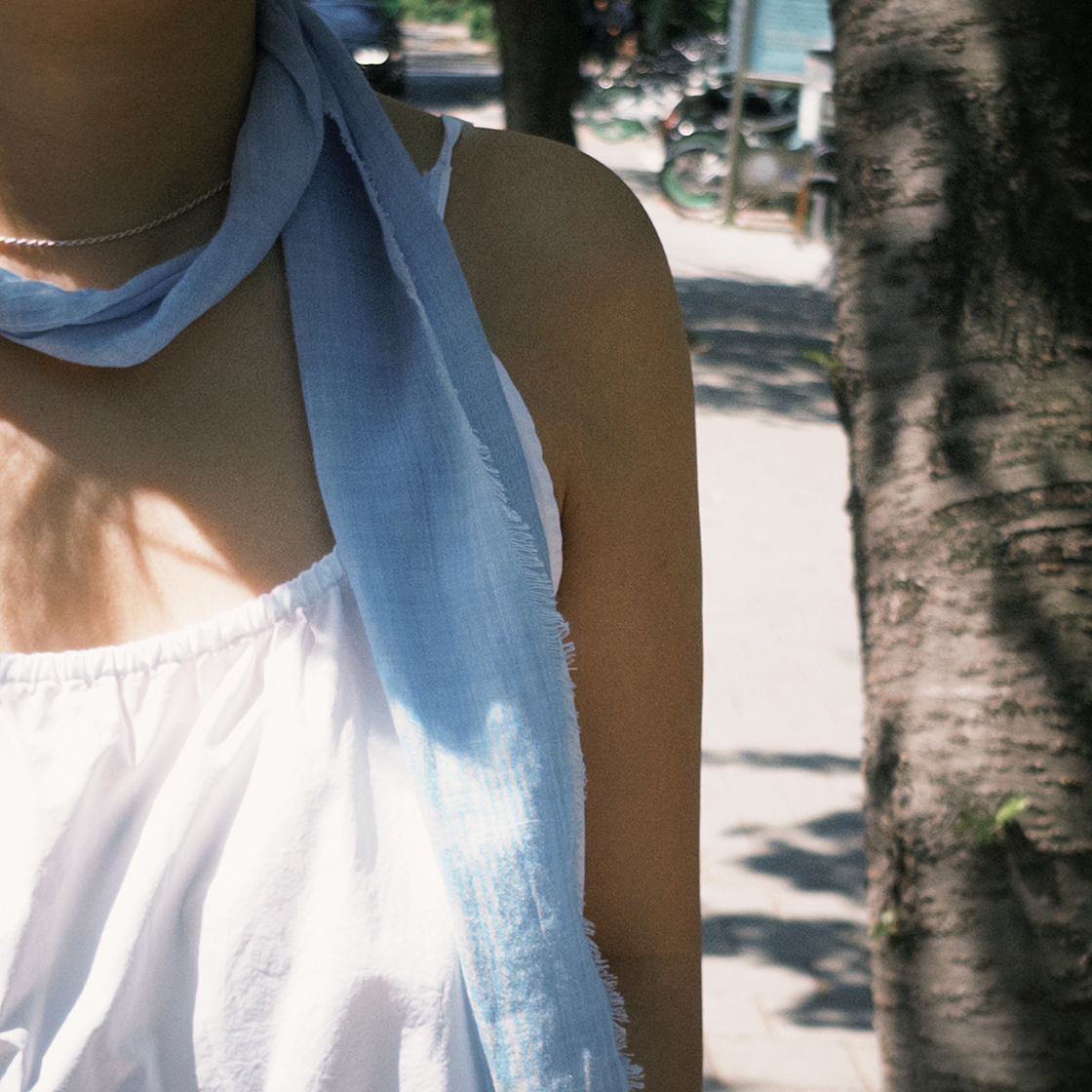 원사이즈핏츠올 빈티지 에어리 플레이드 스카프 라이트 블루(onesizefitsall Vintage Airy Plaid Scarf Light Blue) - 4