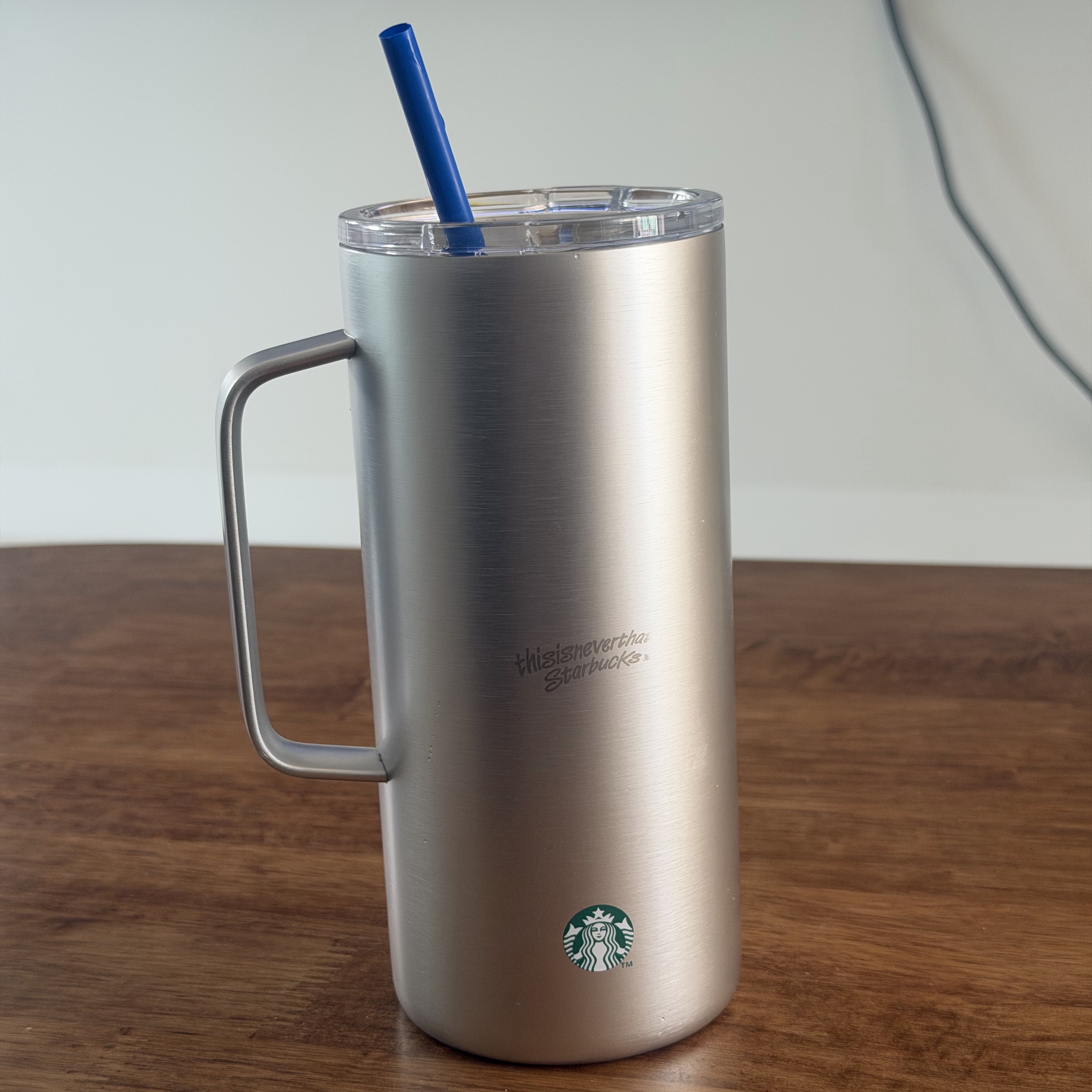 Thisisneverthat x Starbucks Stainless Steel Mug Tumbler 503ml 착용 스타일