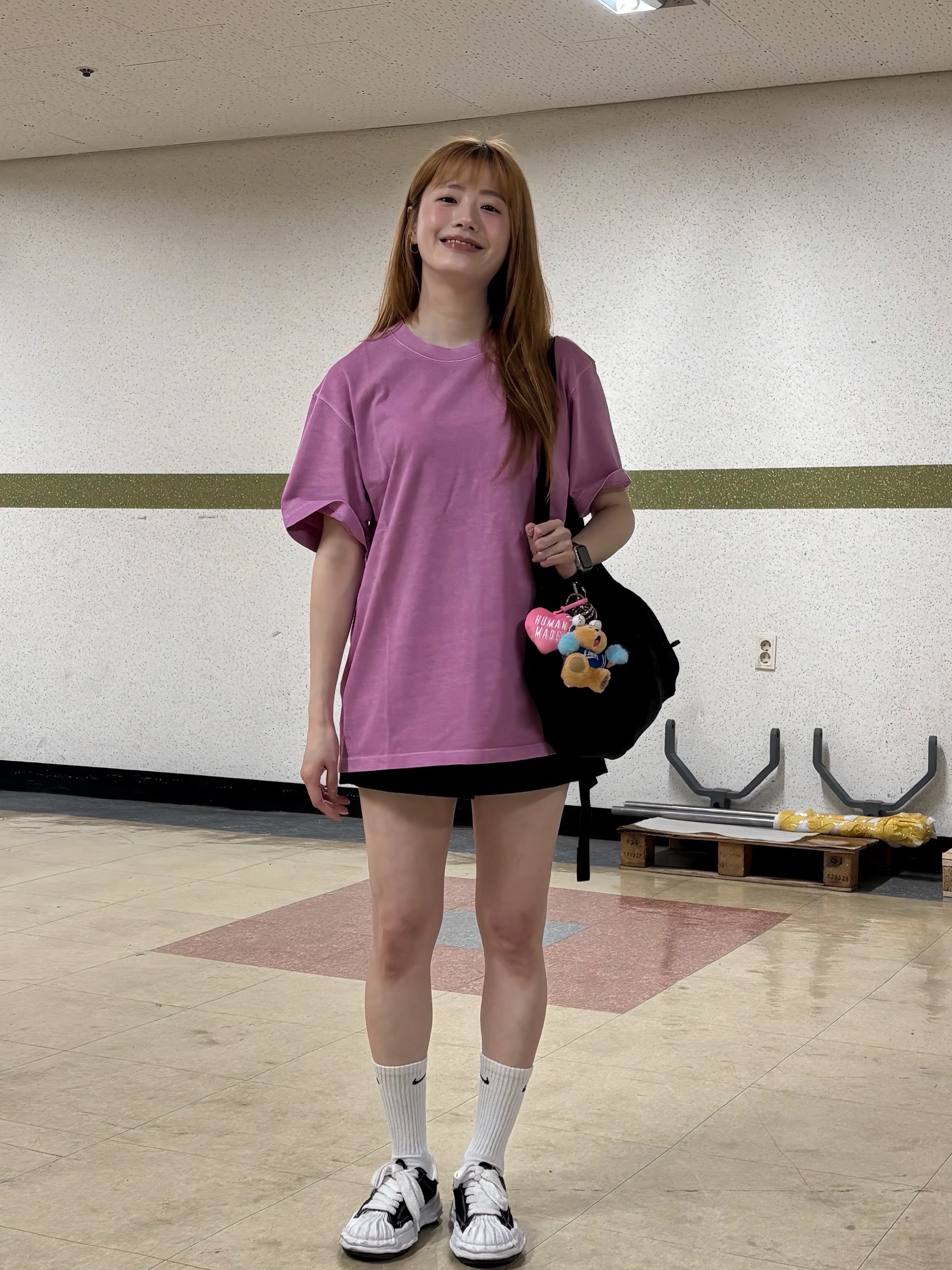 IAB Studio Pigment T-Shirt Magenta, Maison Mihara Yasuhiro Blakey OG Sole Canvas Low-top Sneakers Black White 착용 스타일 - 6