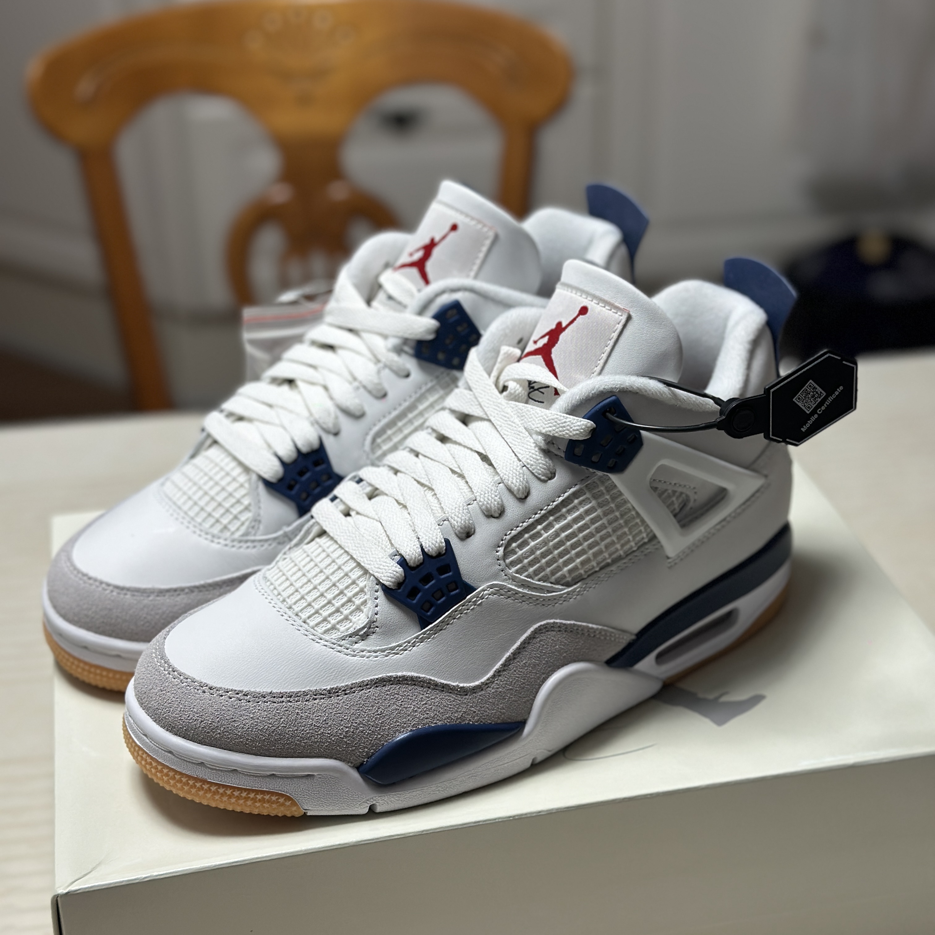 Jordan 4 x Nike SB Retro SP Navy 착용 스타일 - 1