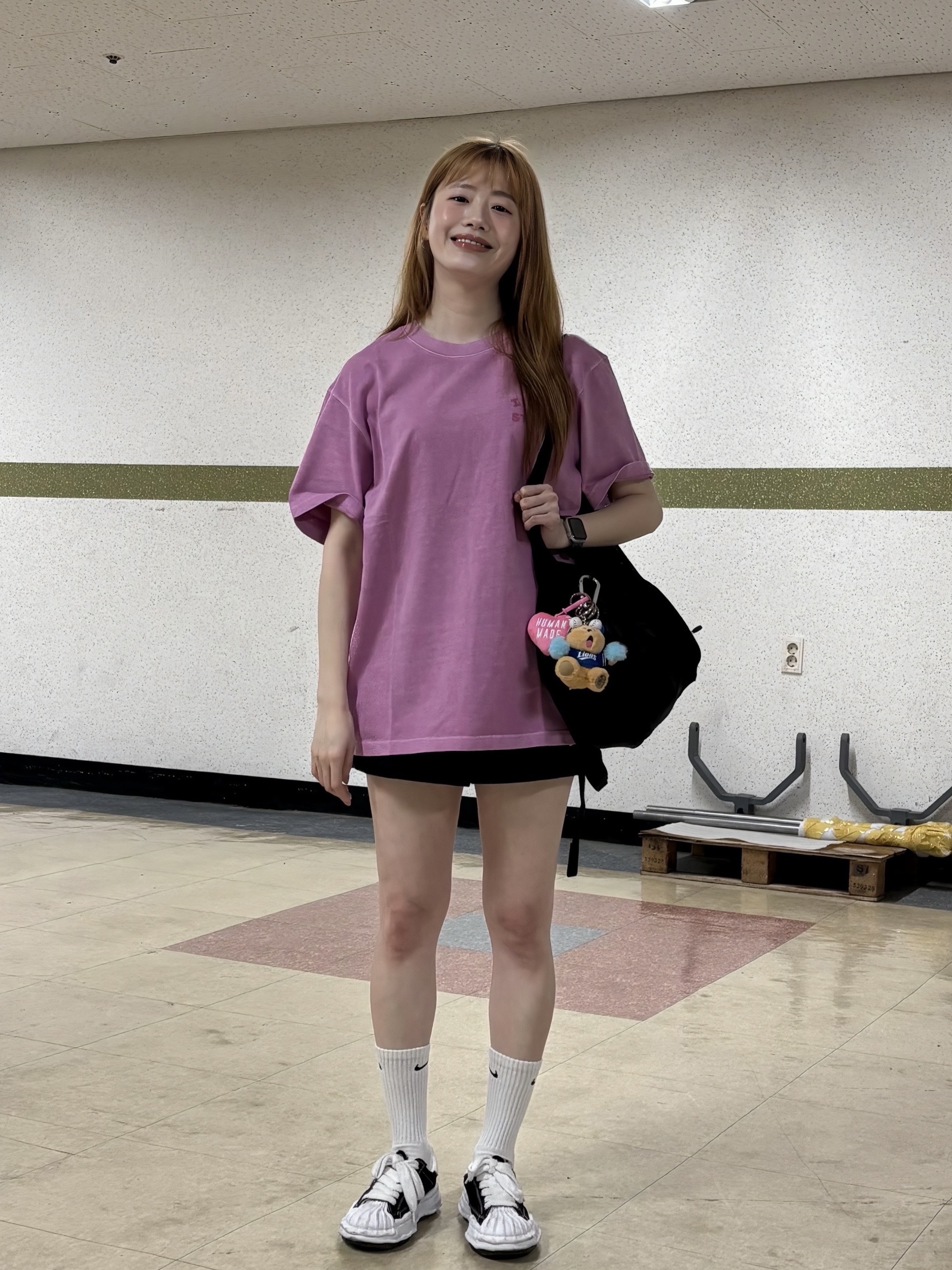 IAB Studio Pigment T-Shirt Magenta, Maison Mihara Yasuhiro Blakey OG Sole Canvas Low-top Sneakers Black White 착용 스타일 - 4