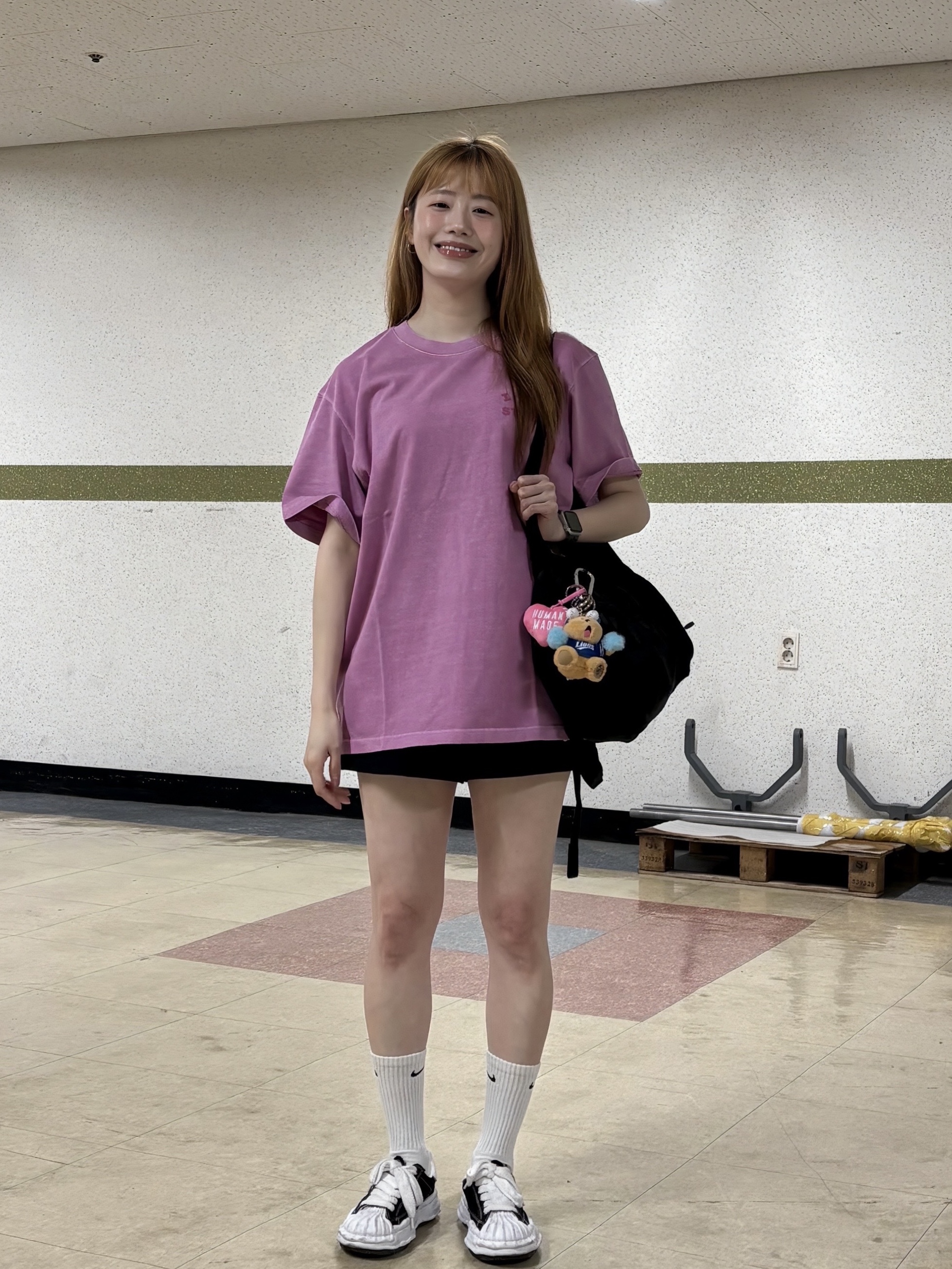 IAB Studio Pigment T-Shirt Magenta, Maison Mihara Yasuhiro Blakey OG Sole Canvas Low-top Sneakers Black White 착용 스타일 - 5