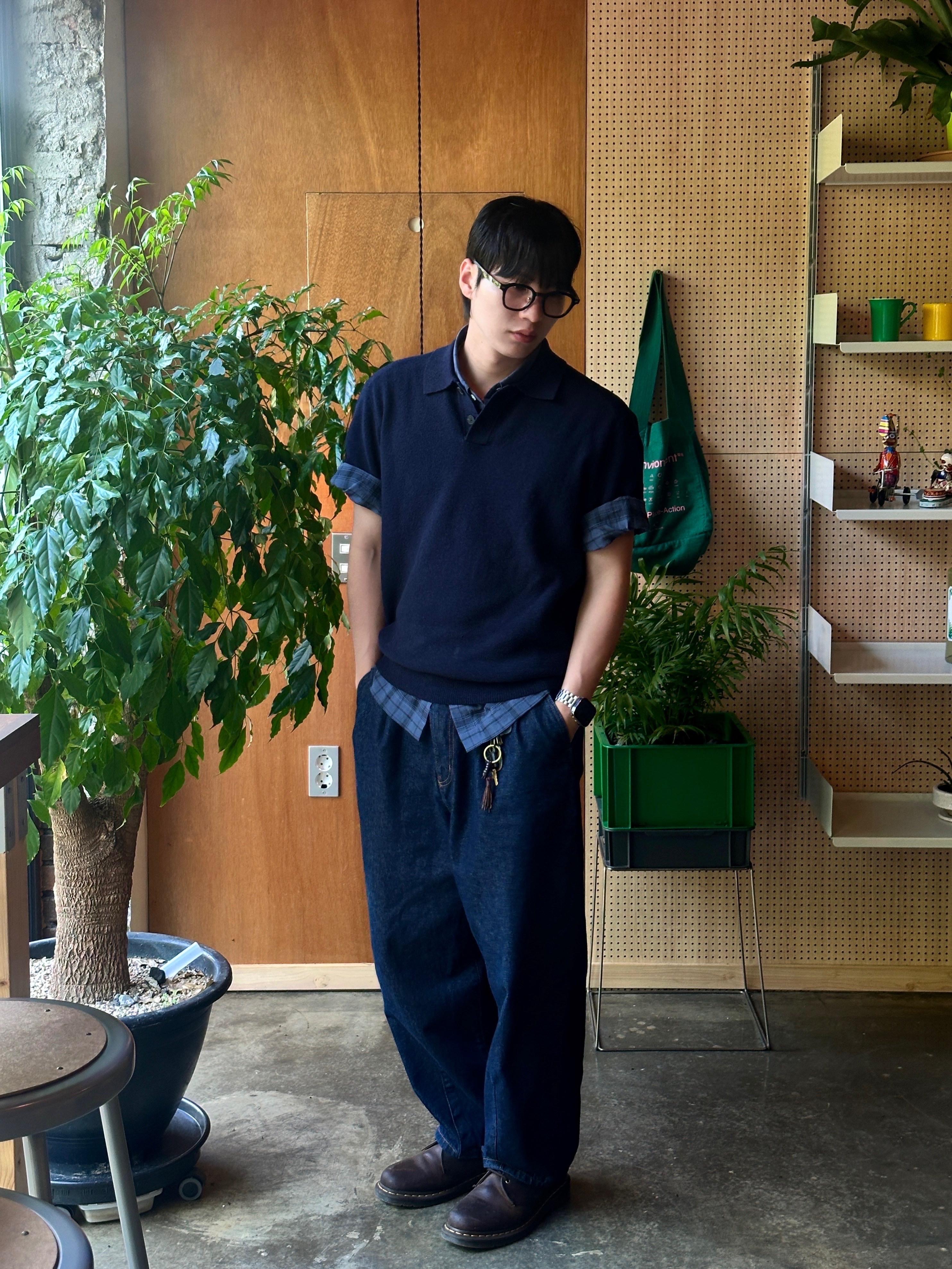 Dr. Martens 1461 Crazy Horse Dark Brown 착용 스타일 - 3