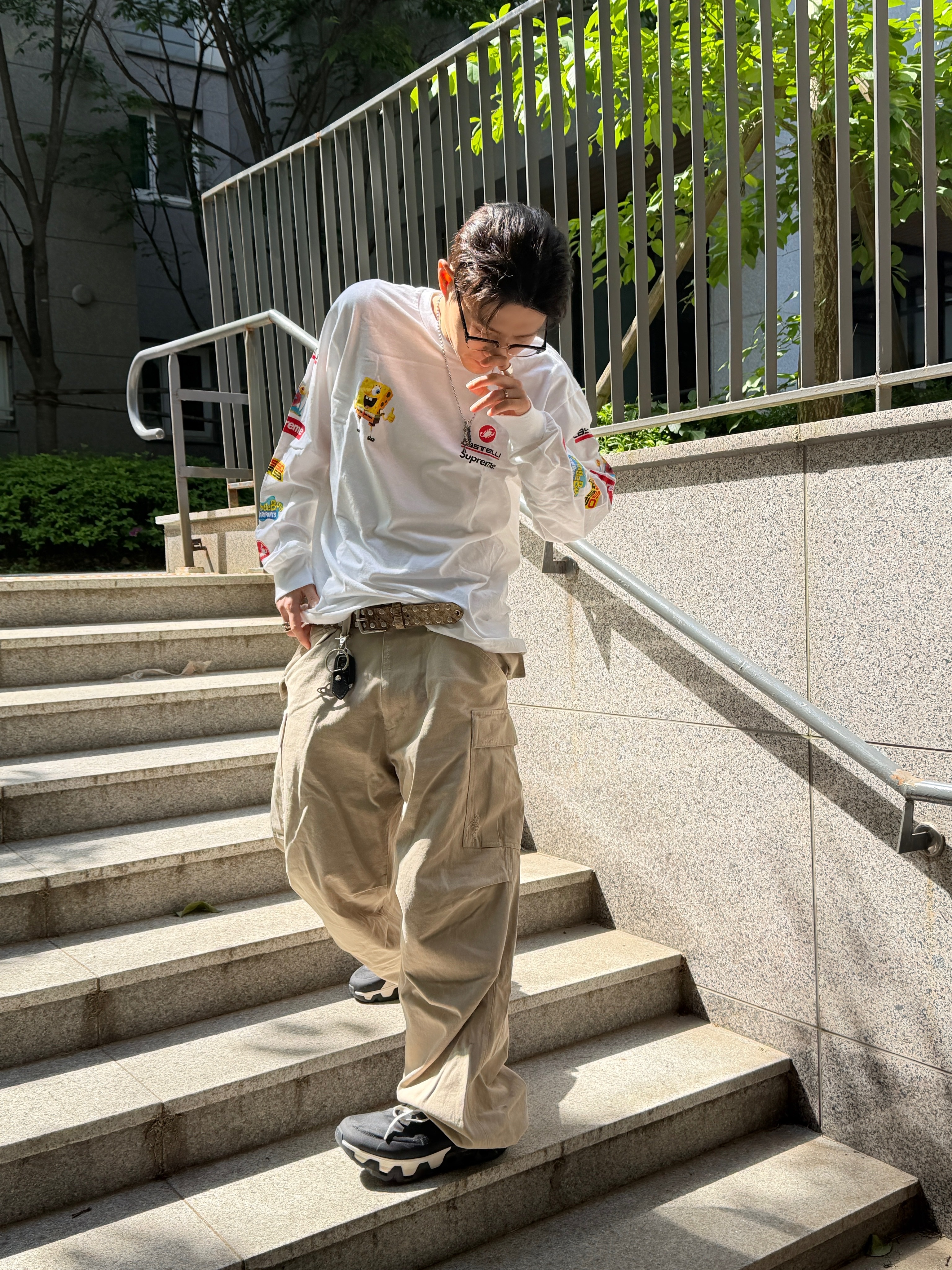 Supreme x SpongeBob SquarePants Castelli Racing L/S T-Shirt White - 25SS, Chrome Hearts 1 Ball Tiny CH Cross Pendant Silver 착용 스타일 - 5