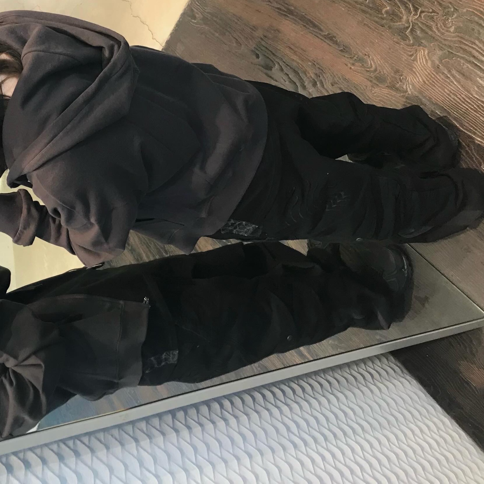 IGNOTA Core:14 Shell Cargo Pants Black, Xlim Ep.7/Sequence 01 T-Shirt Black 착용 스타일 - 3