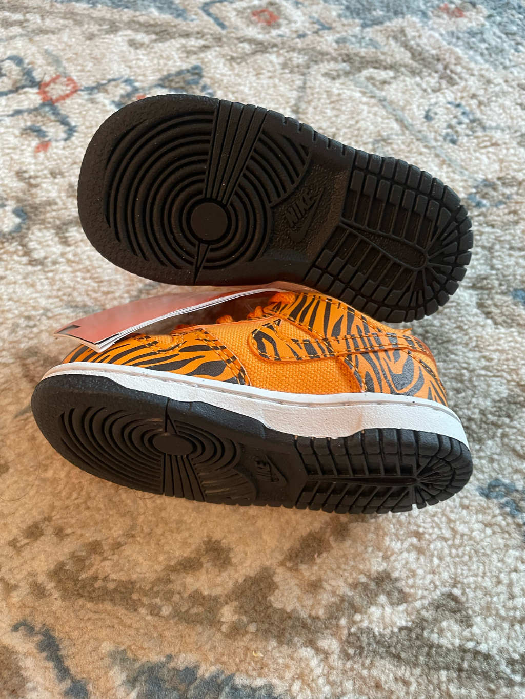 (TD) Nike Dunk Low Next Nature Kumquat Black 착용 스타일 - 3