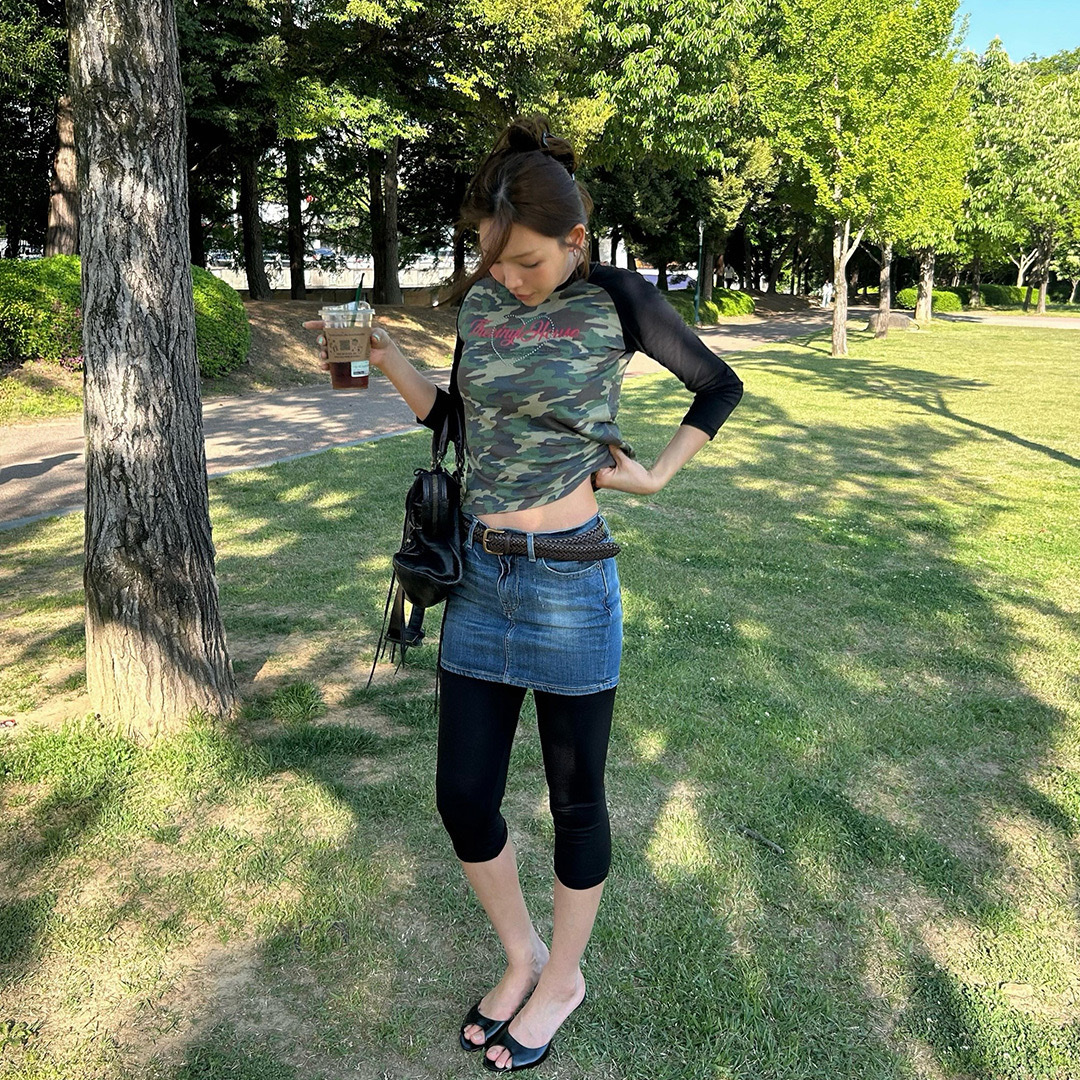 Thevinylhouse Love Raglan Ls Tee (W) Camo 착용 스타일