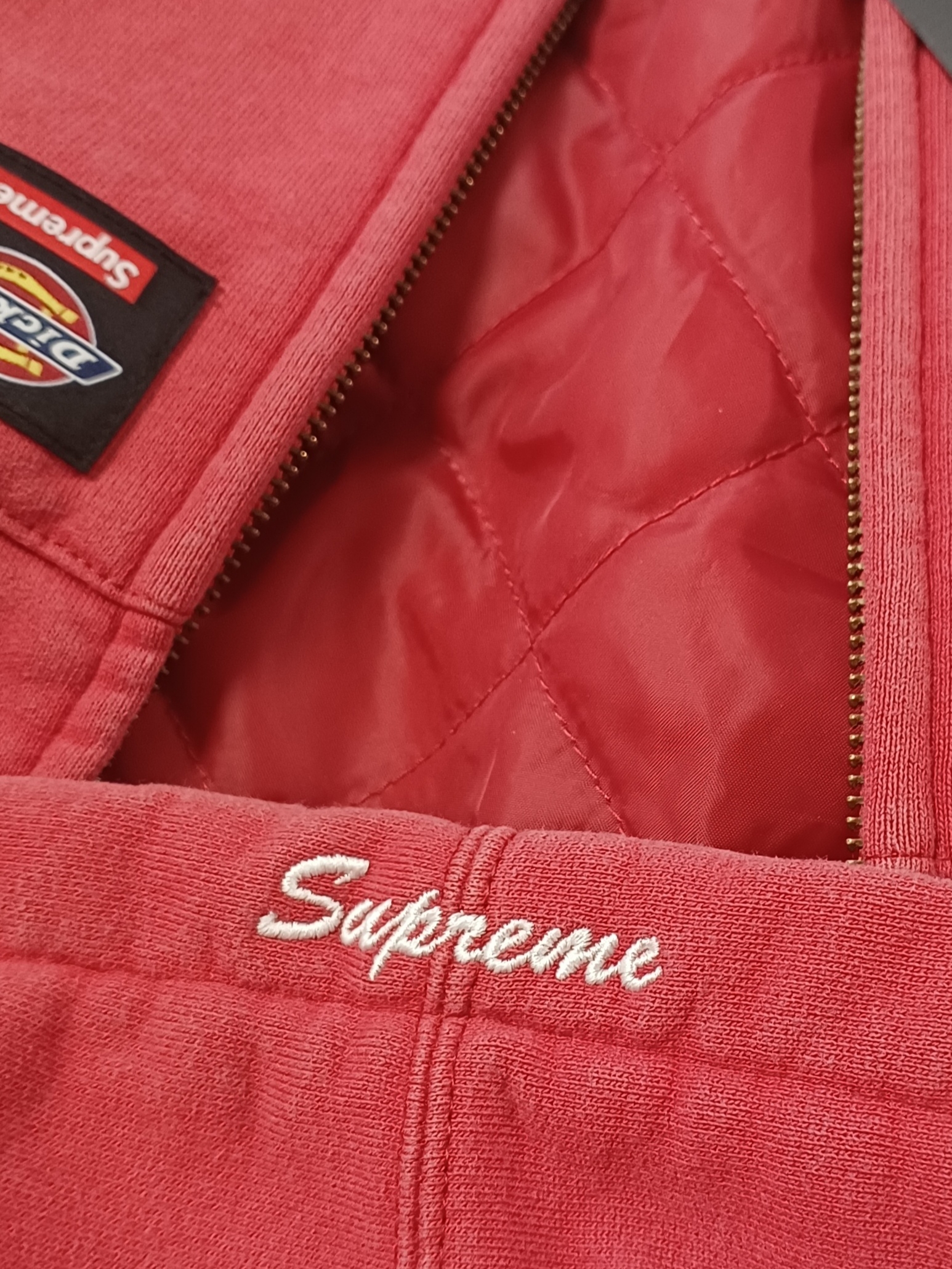 Supreme x Dickies Quilted Lined Zip Up Hooded Sweatshirt Burnt Red - 25FW, Dr. Martens 1461 Nappa Black 착용 스타일 - 2