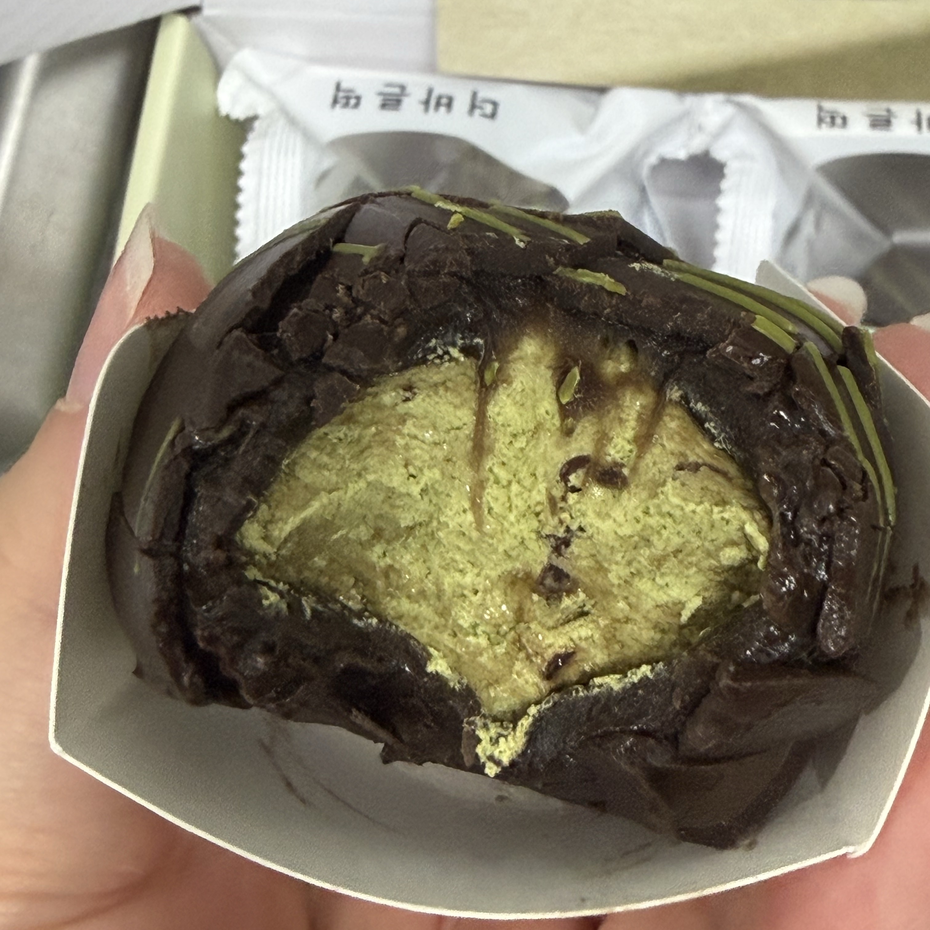 THE BAREUN TTEOK Choco Brulee Matcha Cream Tteok (70g *6EA) 1Box 착용 스타일 - 7